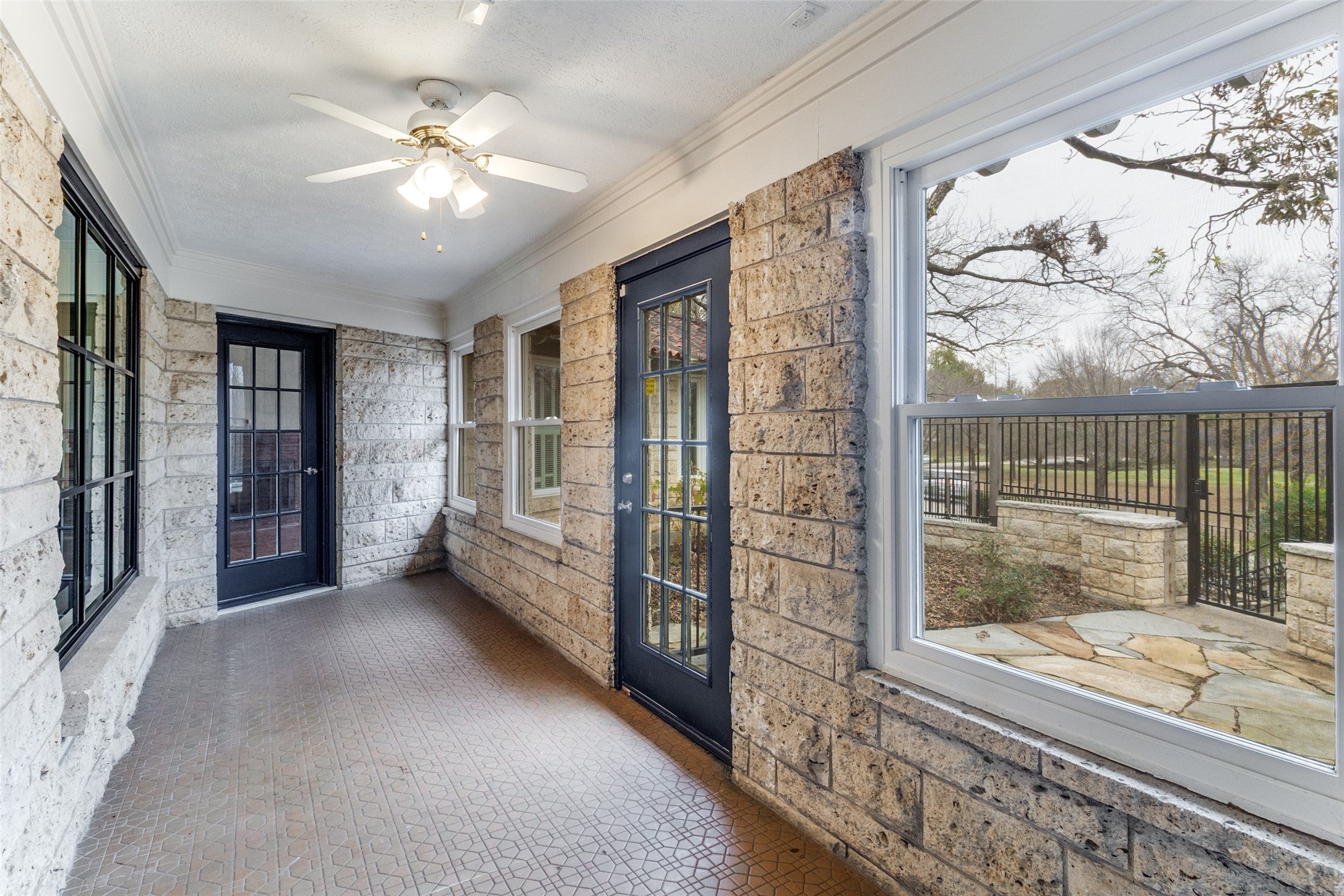 Dallas, Texas, 75214, United States, 3 Bedrooms Bedrooms, ,3 BathroomsBathrooms,Residential,Active,2002602