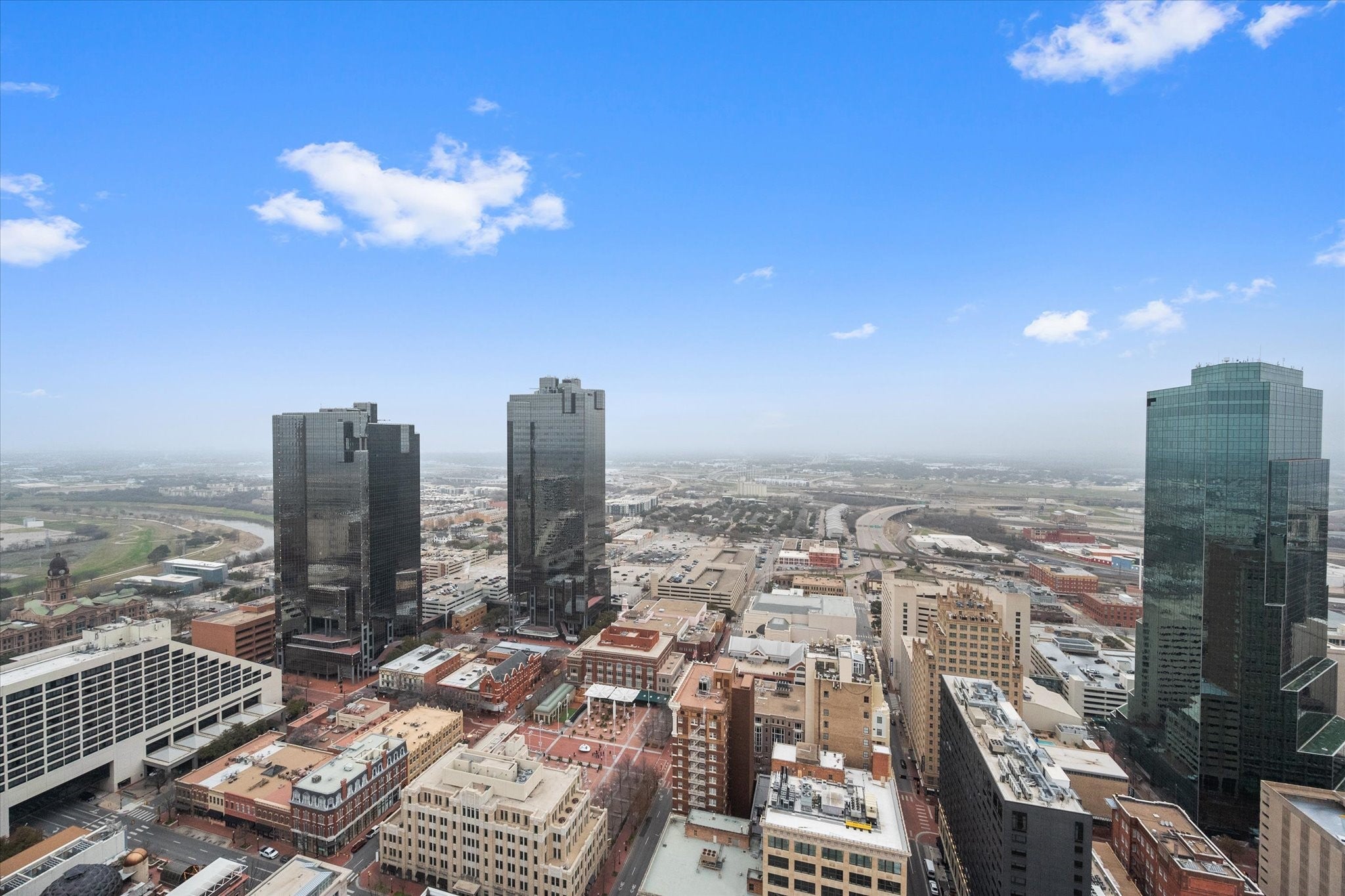 Fort Worth, Texas, 76102, United States, ,3 BathroomsBathrooms,Residential,Active,1808184