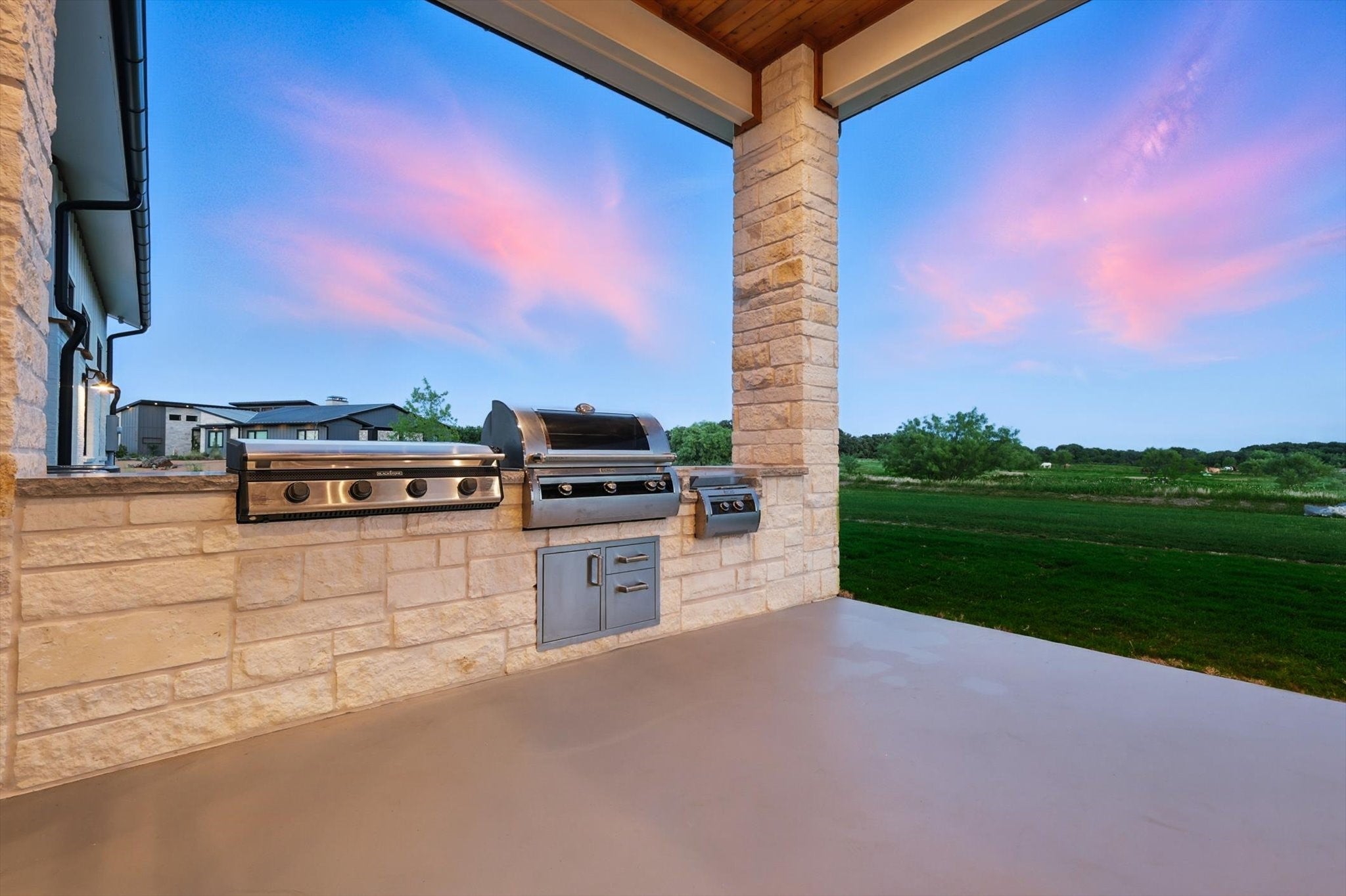 Lantana, Texas, 76226, United States, 4 Bedrooms Bedrooms, ,5 BathroomsBathrooms,Residential,Active,2001362