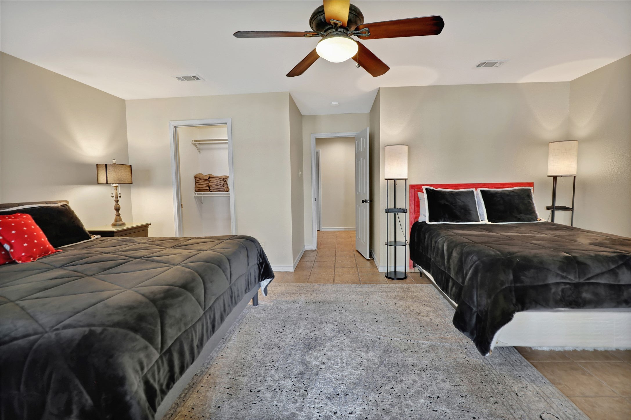 Scroggins, Texas, 75480, United States, 5 Bedrooms Bedrooms, ,5 BathroomsBathrooms,Residential,Active,1781819