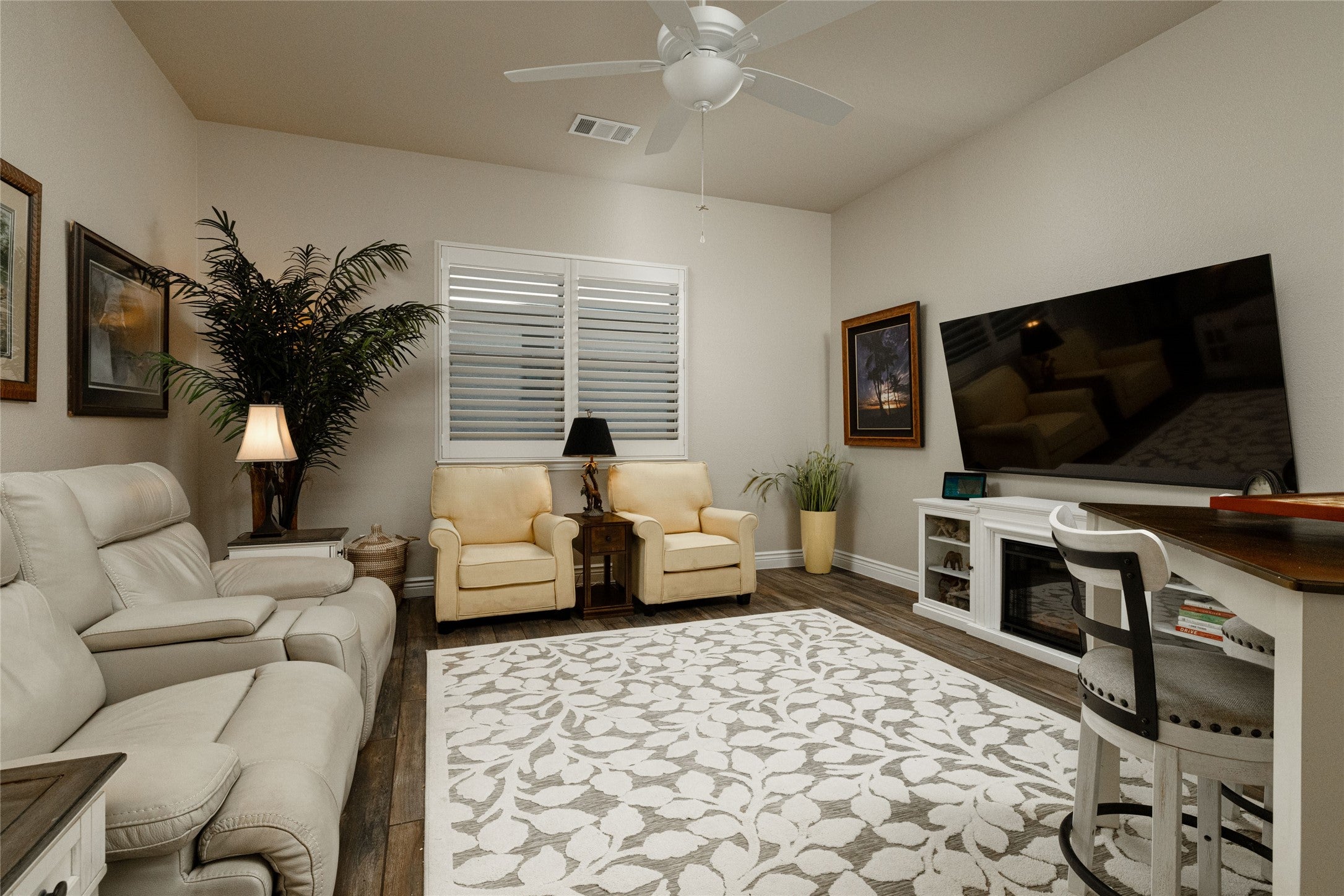 Denton, Texas, 76207, United States, 3 Bedrooms Bedrooms, ,3 BathroomsBathrooms,Residential,Active,1704396
