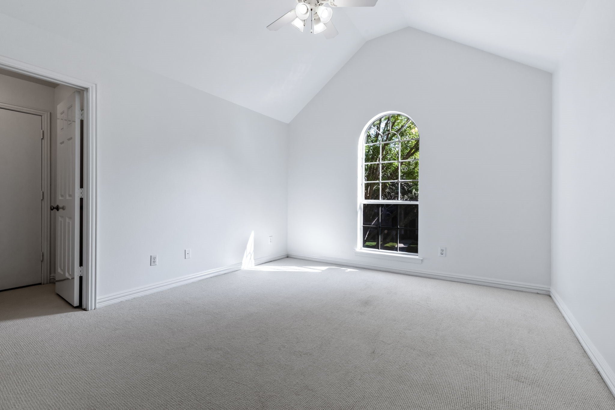 Plano, Texas, 75093, United States, 4 Bedrooms Bedrooms, ,5 BathroomsBathrooms,Residential,Active,1945444