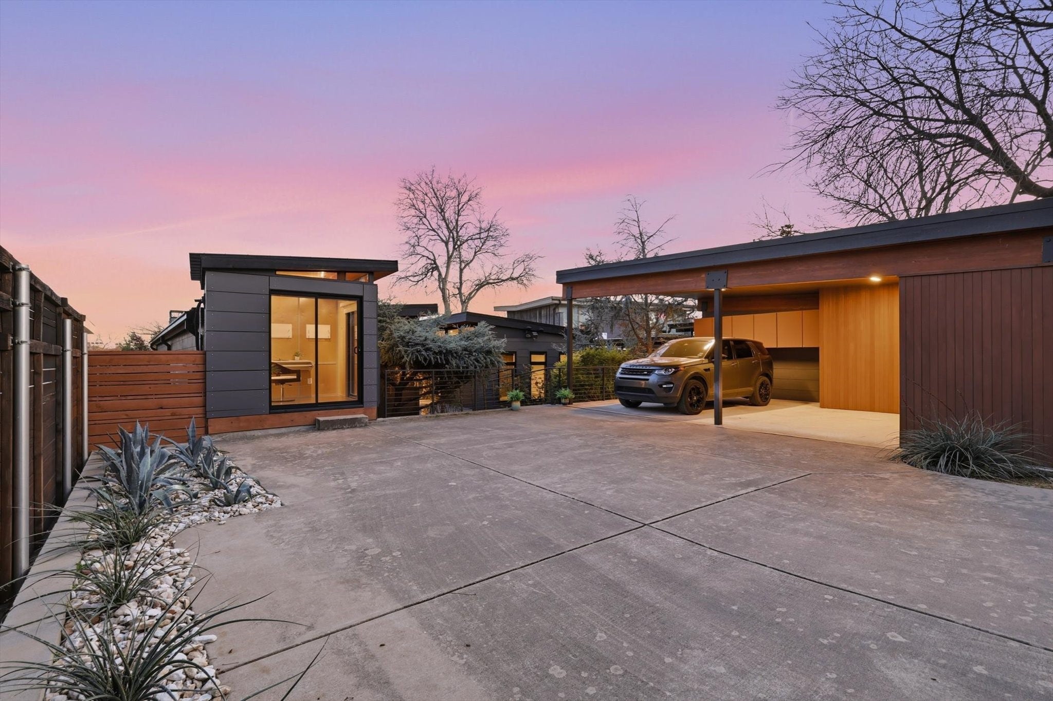 Dallas, Texas, 75218, United States, 3 Bedrooms Bedrooms, ,2 BathroomsBathrooms,Residential,Active,2010190