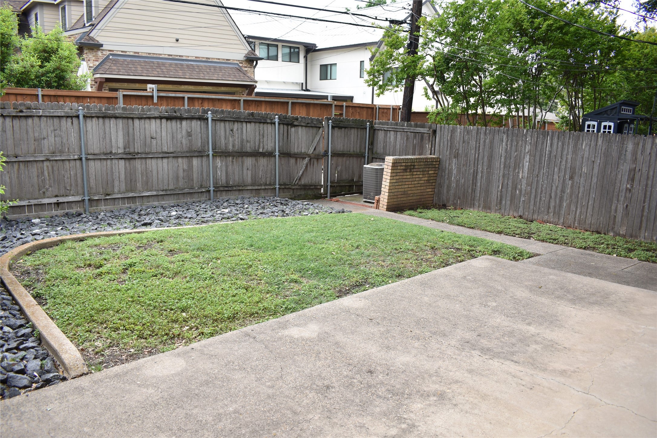 Dallas, Texas, 75225, United States, 4 Bedrooms Bedrooms, ,4 BathroomsBathrooms,Residential,Active,1922674