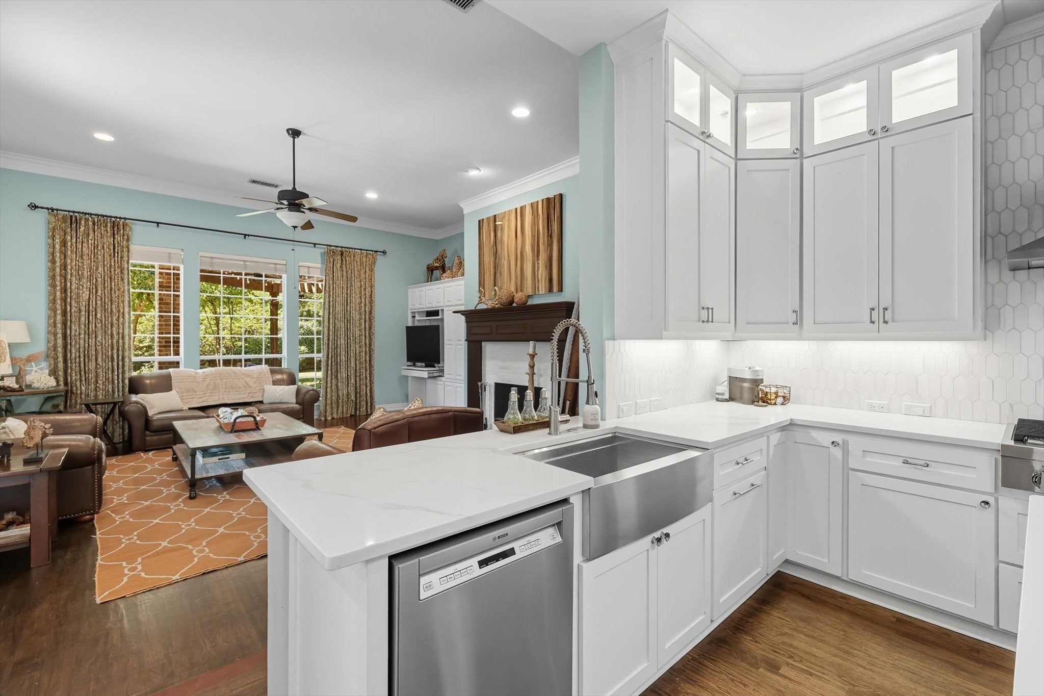 Flower Mound, Texas, 75028, United States, 4 Bedrooms Bedrooms, ,4 BathroomsBathrooms,Residential,Active,1951804