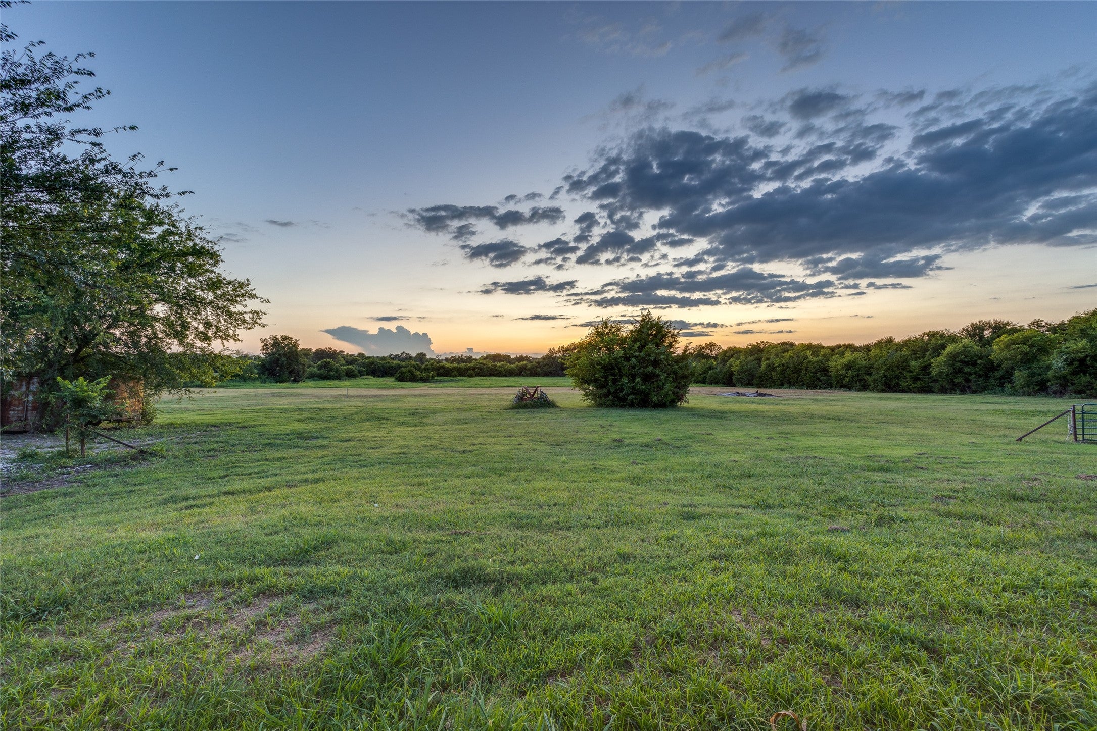 Leonard, Texas, 75452, United States, 2 Bedrooms Bedrooms, ,2 BathroomsBathrooms,Residential,Active,1920262