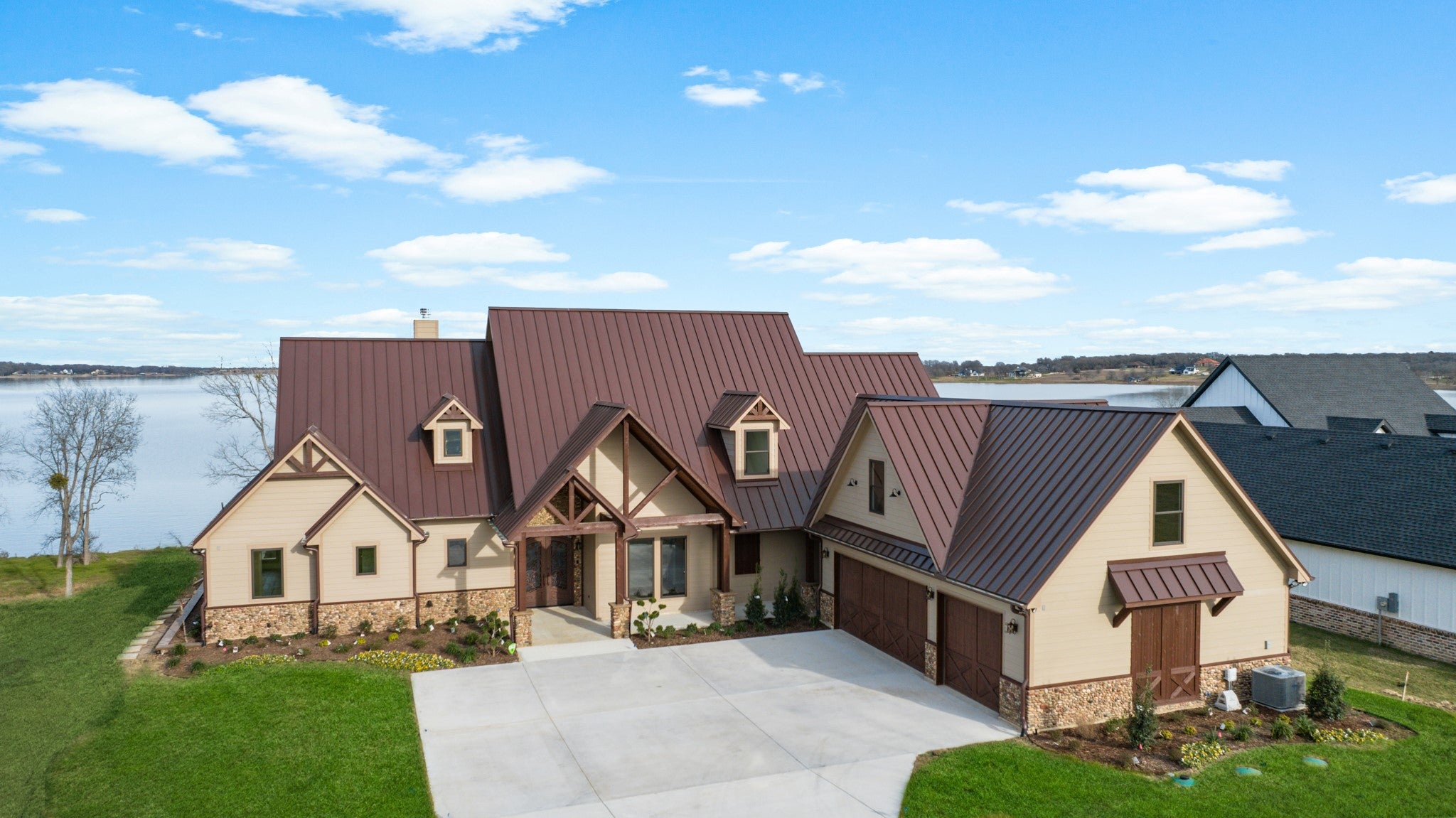 Corsicana, Texas, 75109, United States, 6 Bedrooms Bedrooms, ,7 BathroomsBathrooms,Residential,Active,1798111