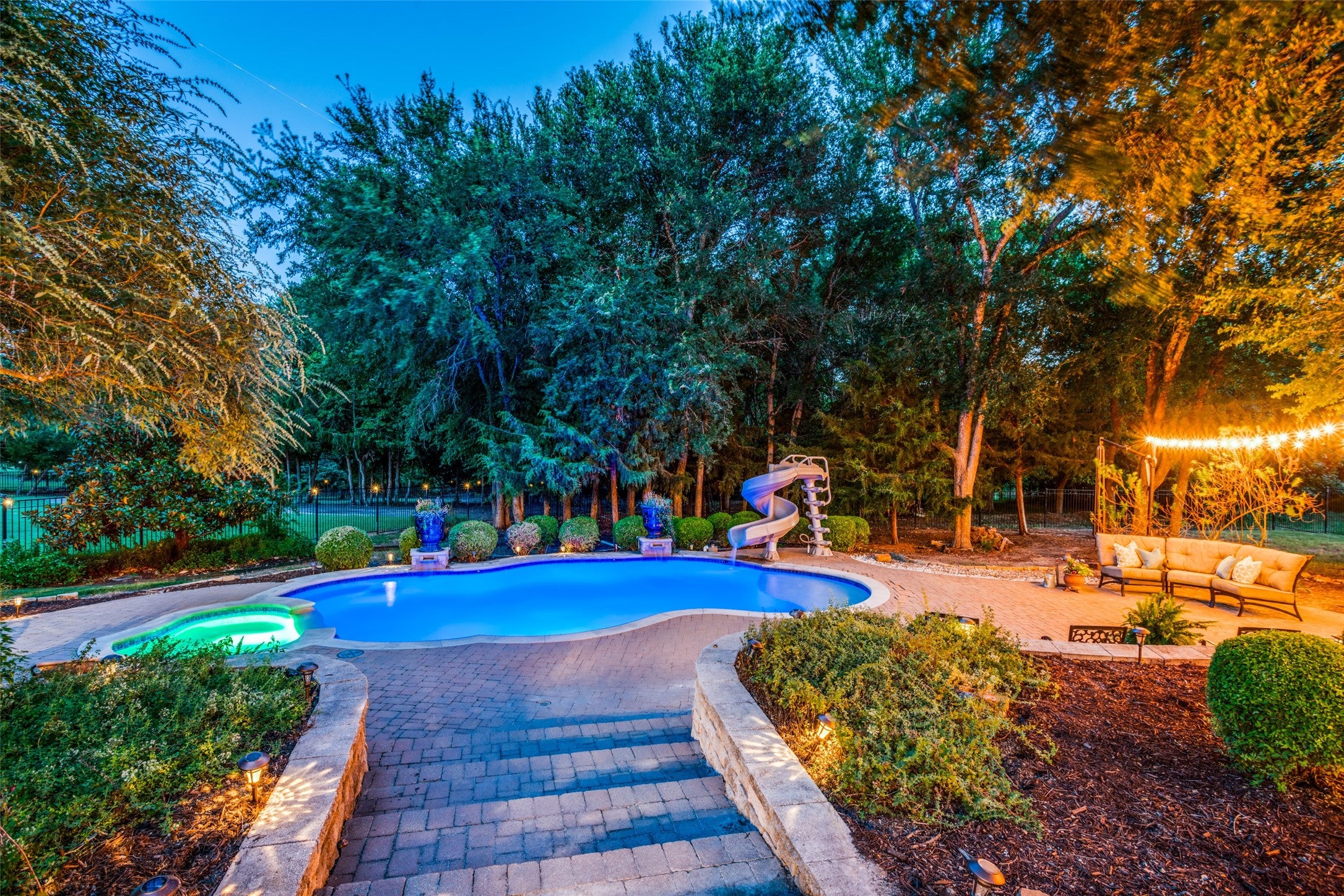 Mckinney, Texas, 75071, United States, 4 Bedrooms Bedrooms, ,5 BathroomsBathrooms,Residential,Active,1920255