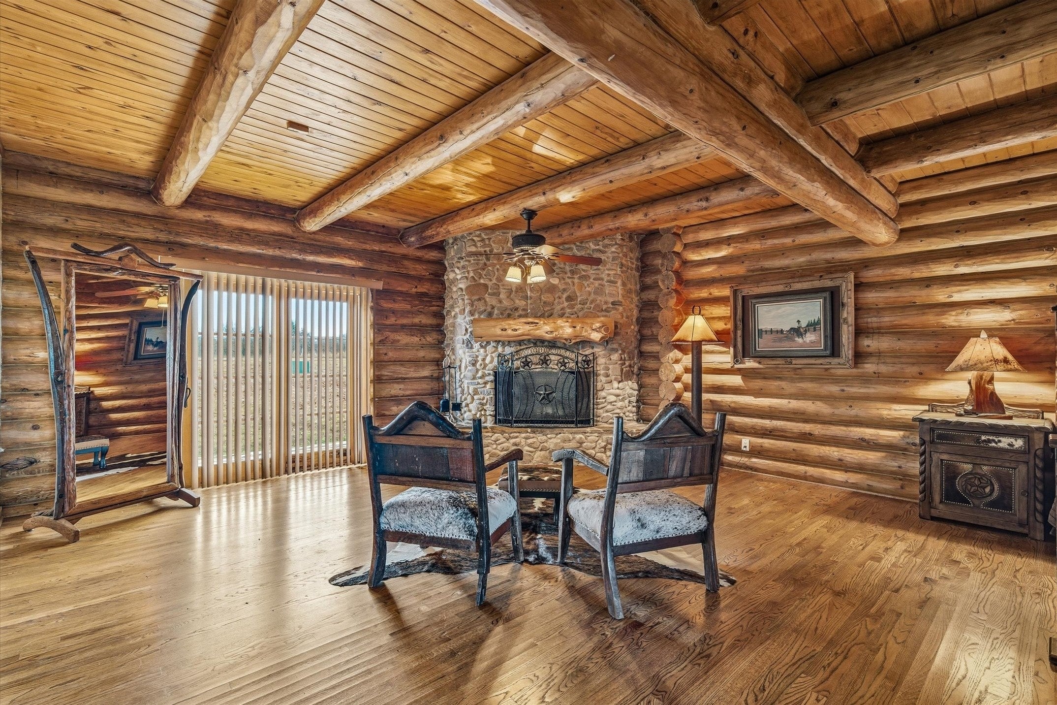 Palmer, Texas, 75152, United States, 6 Bedrooms Bedrooms, ,5 BathroomsBathrooms,Residential,Active,2010532