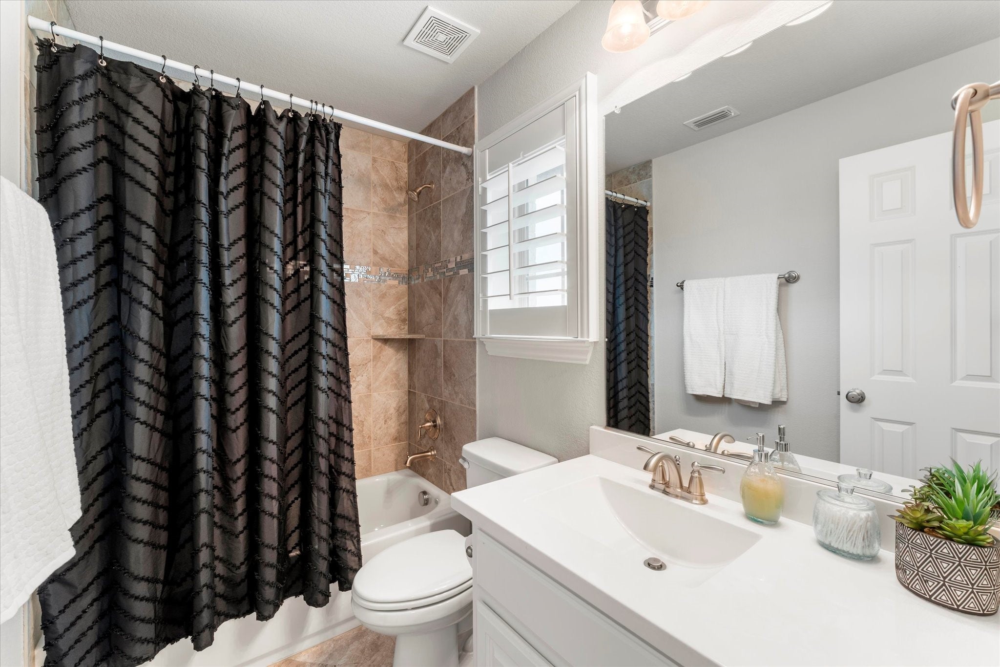 Prosper, Texas, 75078, United States, 5 Bedrooms Bedrooms, ,6 BathroomsBathrooms,Residential,Active,2007655