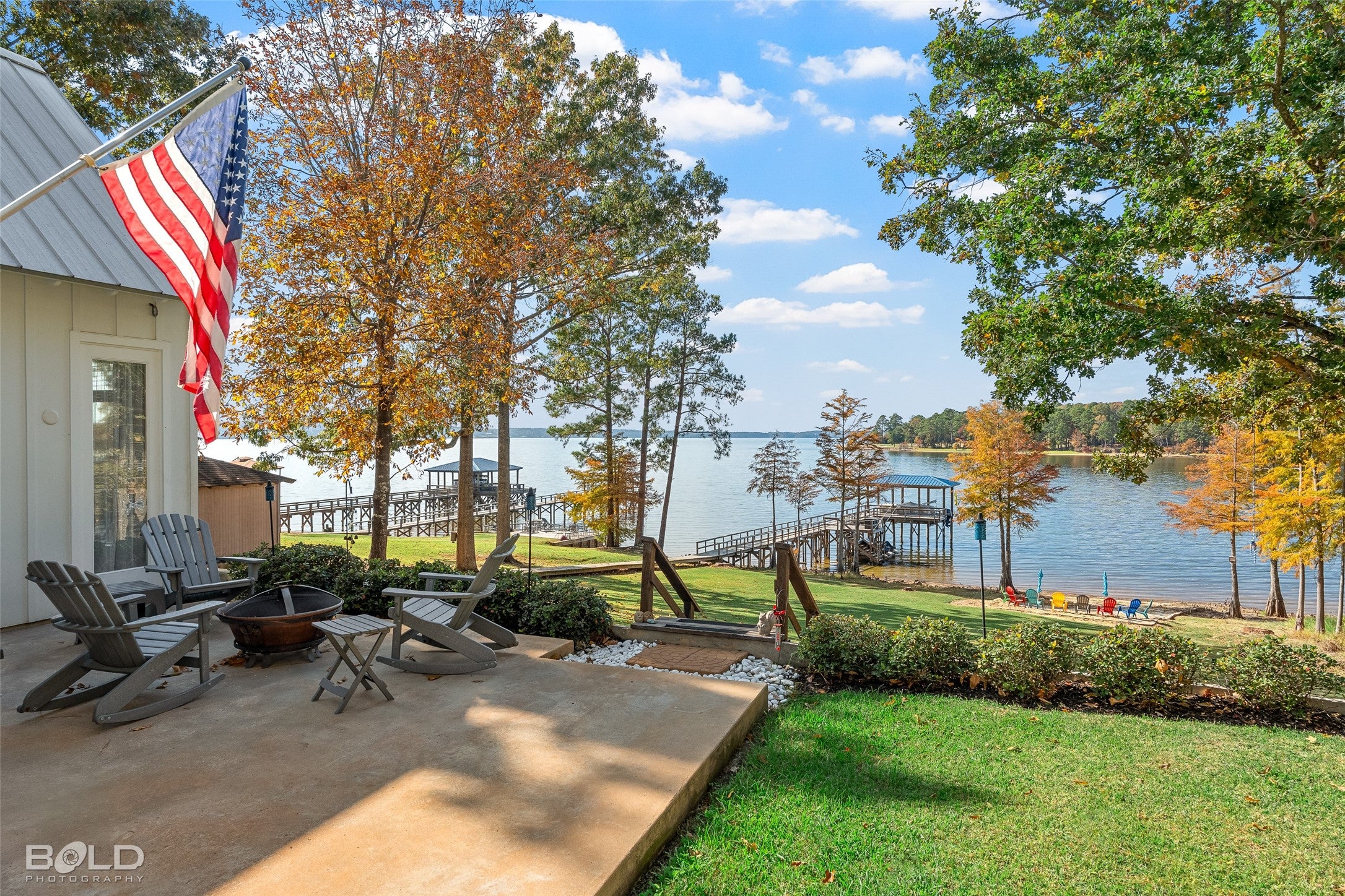 Many, Louisiana, 71449, United States, 3 Bedrooms Bedrooms, ,4 BathroomsBathrooms,Residential,Active,1993970