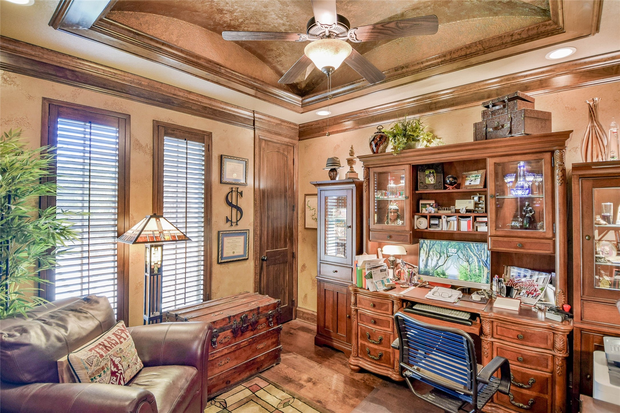 Granbury, Texas, 76048, United States, 4 Bedrooms Bedrooms, ,3 BathroomsBathrooms,Residential,Active,1929707