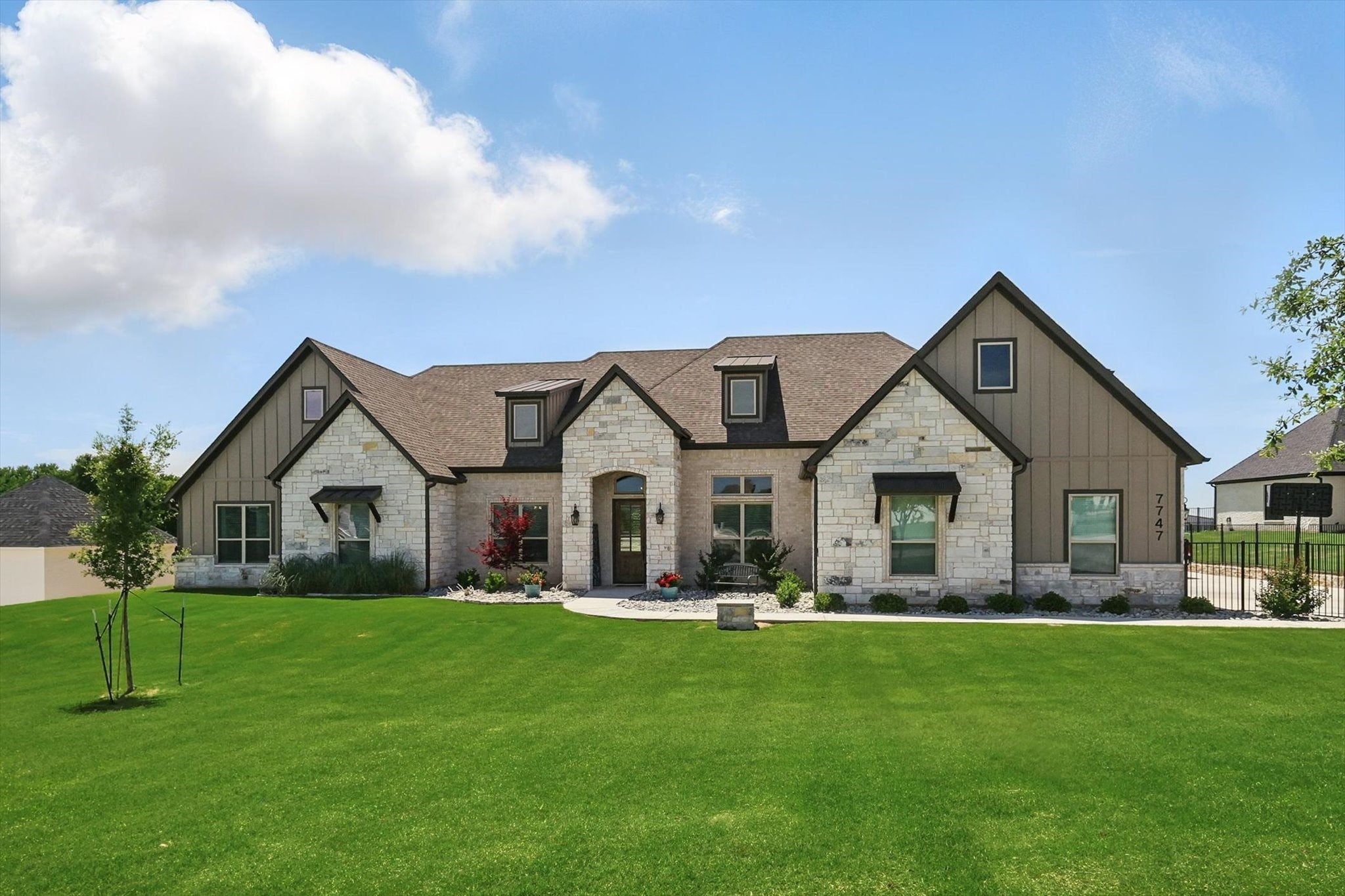 Fort Worth, Texas, 76126, United States, 4 Bedrooms Bedrooms, ,6 BathroomsBathrooms,Residential,Active,1828687