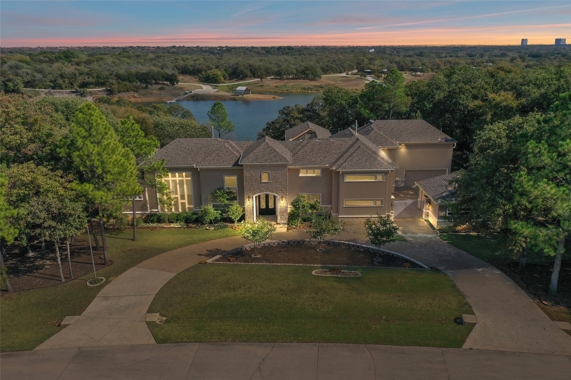 Flower Mound, Texas, 75022, United States, 4 Bedrooms Bedrooms, ,6 BathroomsBathrooms,Residential,Active,1972143
