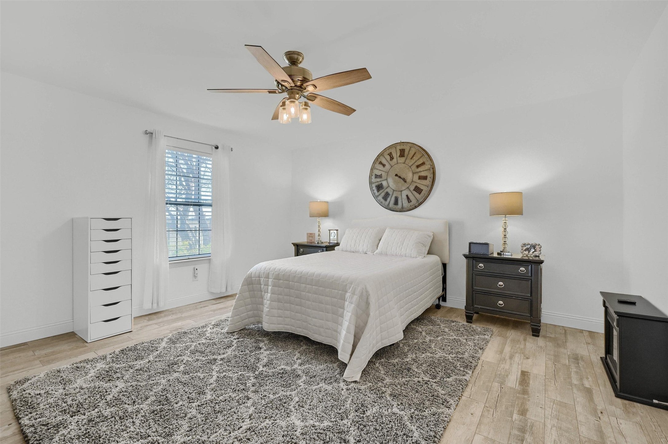 Tioga, Texas, 76271, United States, ,7 BathroomsBathrooms,Residential,Active,1841304