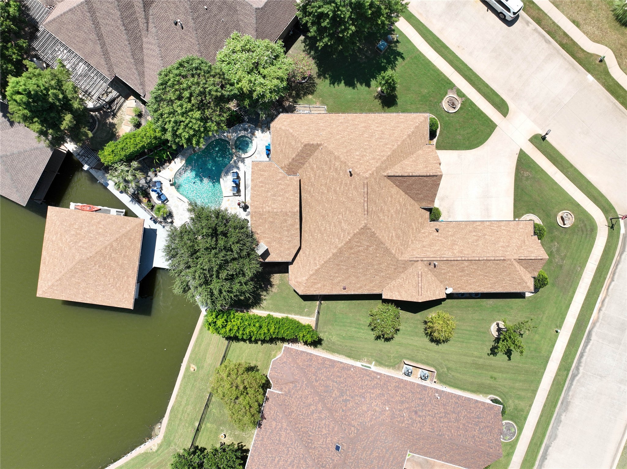 Granbury, Texas, 76048, United States, 4 Bedrooms Bedrooms, ,3 BathroomsBathrooms,Residential,Active,1929707