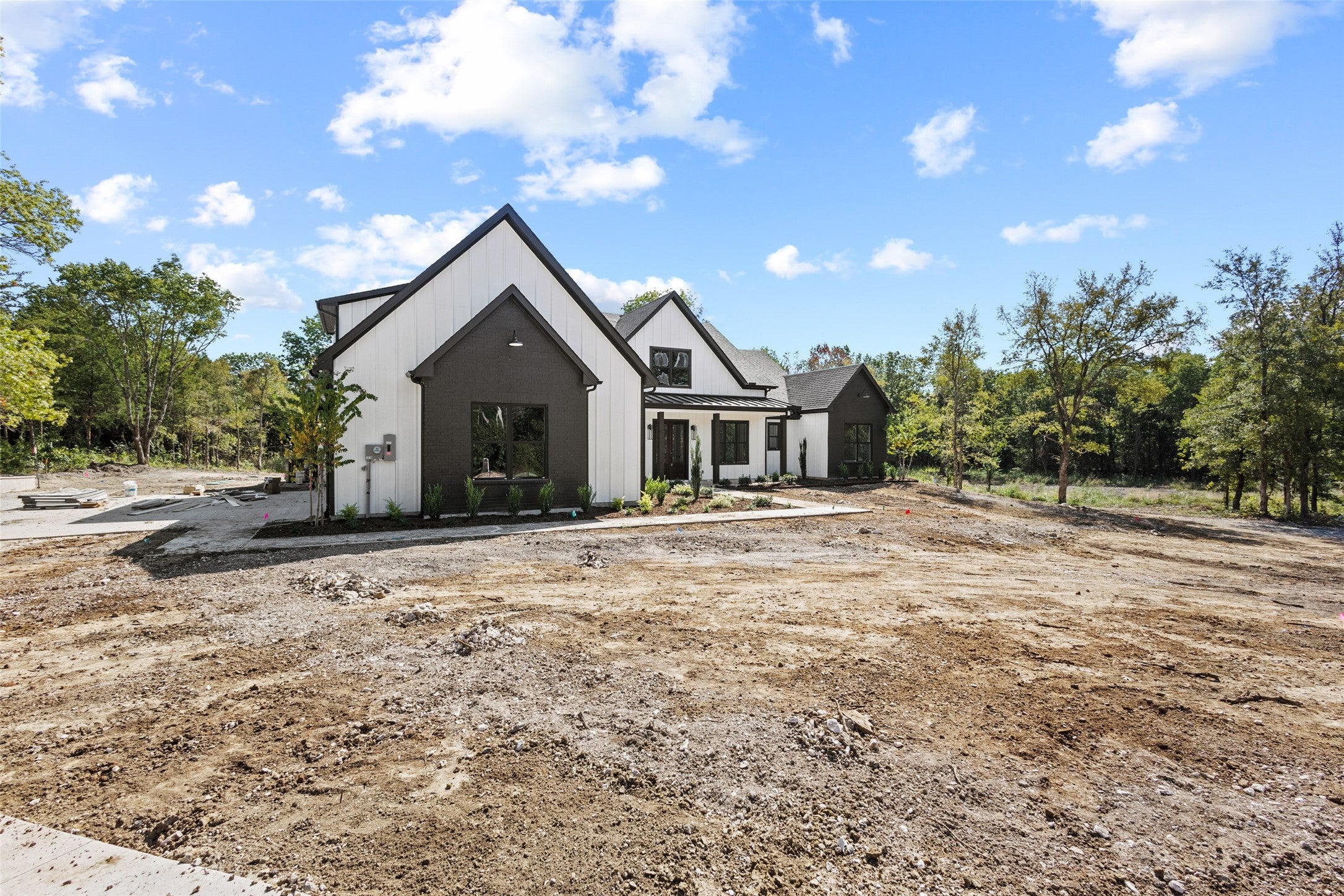 Van Alstyne, Texas, 75495, United States, 4 Bedrooms Bedrooms, ,4 BathroomsBathrooms,Residential,Active,1880019