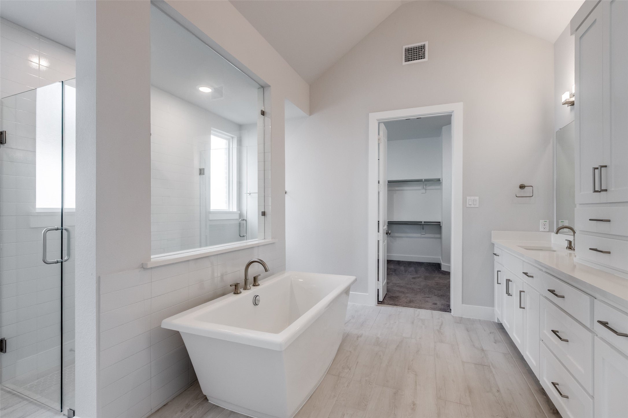 Frisco, Texas, 75035, United States, 5 Bedrooms Bedrooms, ,6 BathroomsBathrooms,Residential,Active,1990641