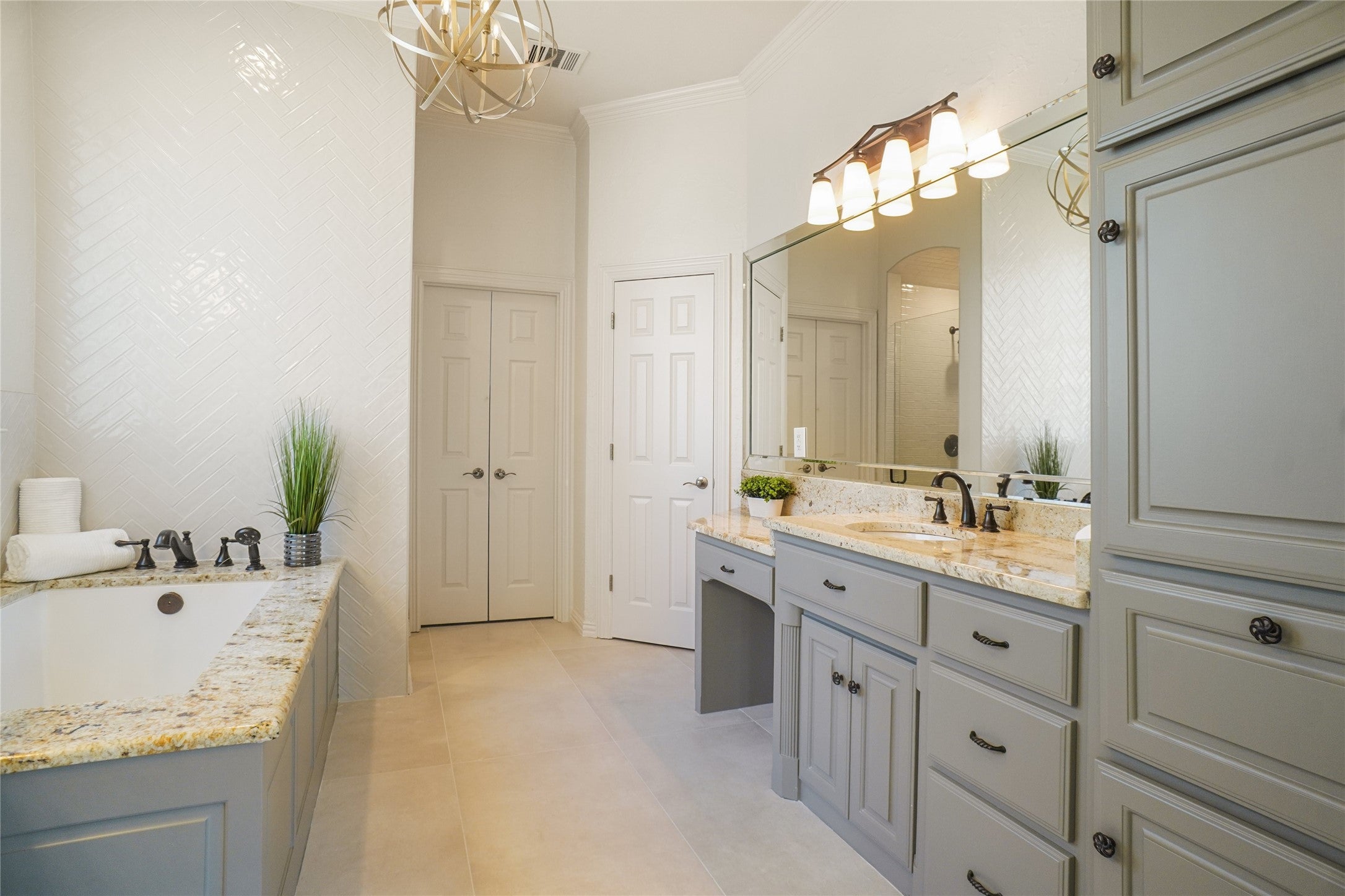 Southlake, Texas, 76092, United States, 4 Bedrooms Bedrooms, ,4 BathroomsBathrooms,Residential,Active,1962191