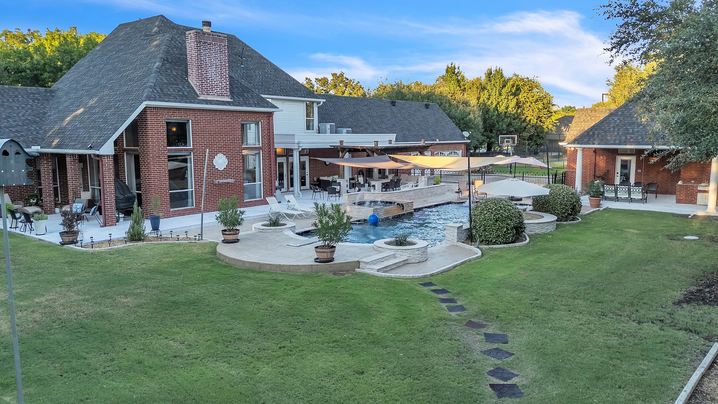 Rockwall, Texas, 75032, United States, 5 Bedrooms Bedrooms, ,4 BathroomsBathrooms,Residential,Active,1961937