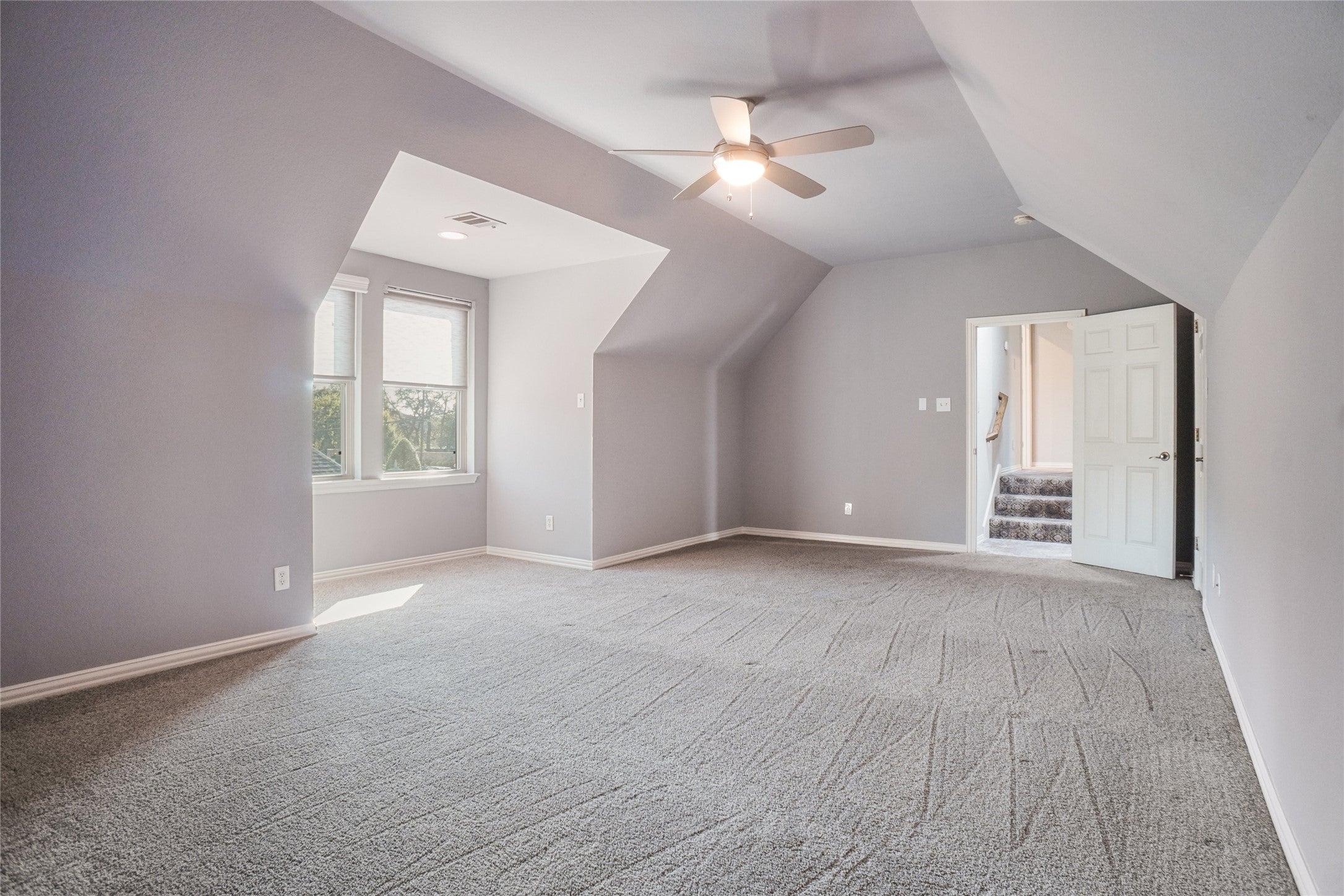 Southlake, Texas, 76092, United States, 4 Bedrooms Bedrooms, ,4 BathroomsBathrooms,Residential,Active,1962191