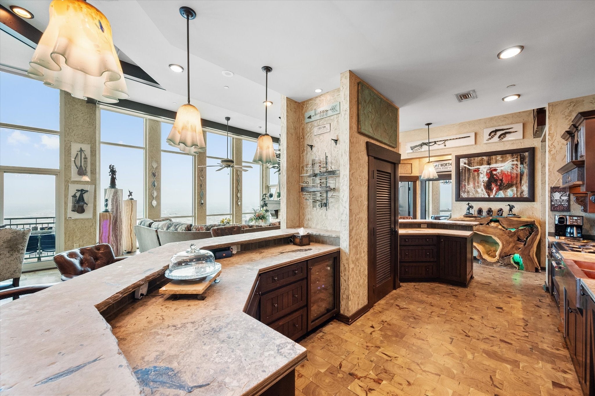 Fort Worth, Texas, 76102, United States, ,3 BathroomsBathrooms,Residential,Active,1808184