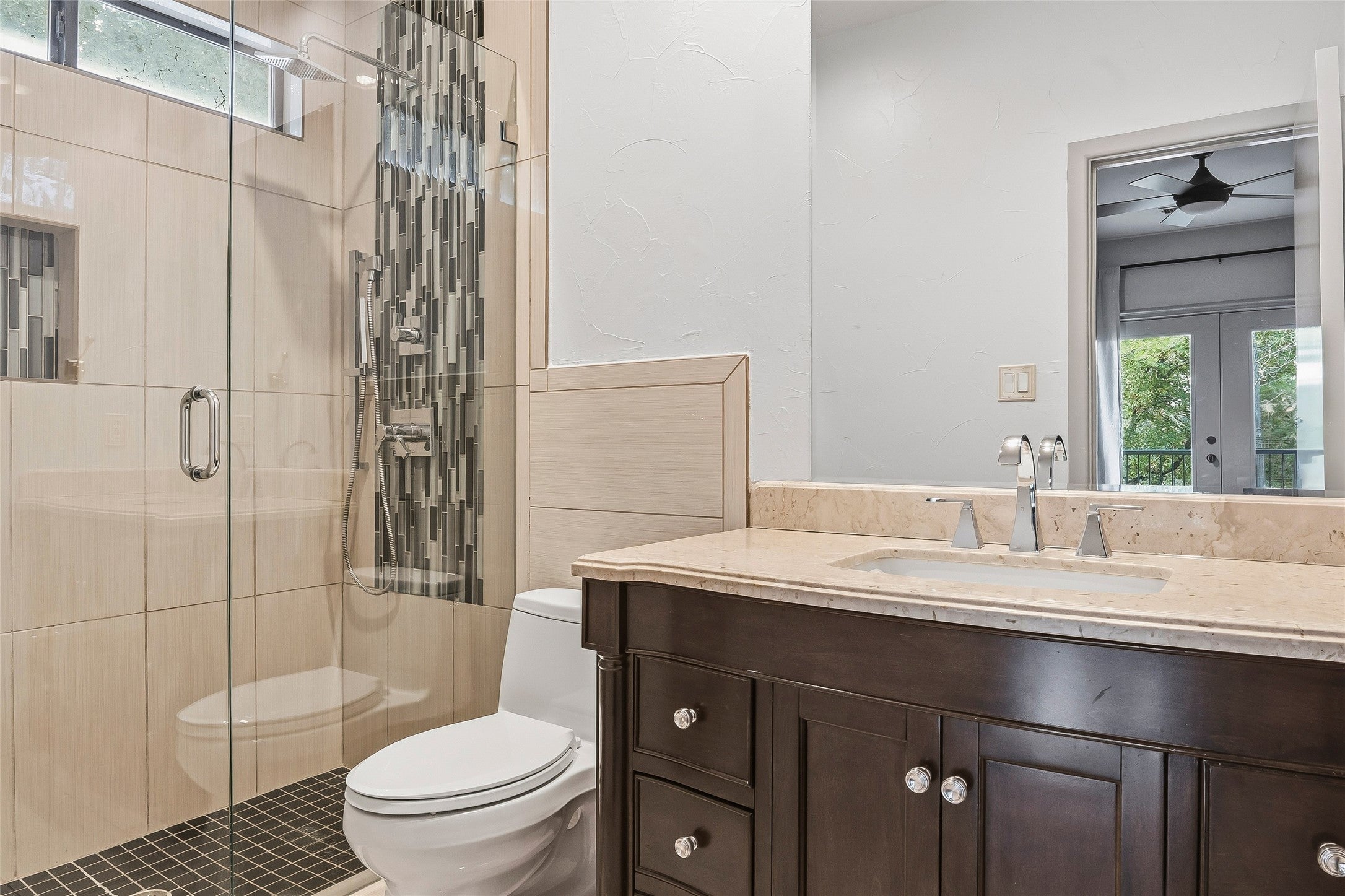 Flower Mound, Texas, 75022, United States, 4 Bedrooms Bedrooms, ,6 BathroomsBathrooms,Residential,Active,1972143