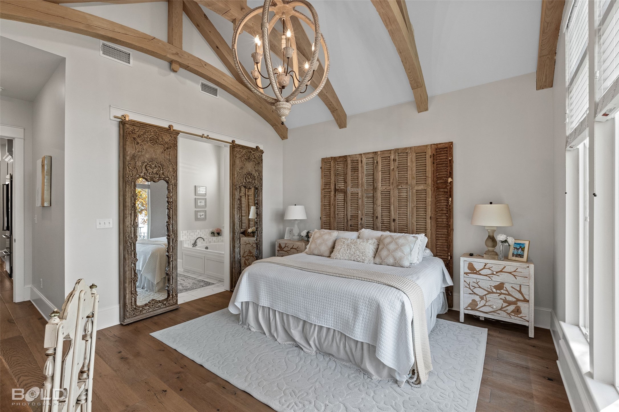 Many, Louisiana, 71449, United States, 3 Bedrooms Bedrooms, ,4 BathroomsBathrooms,Residential,Active,1993970