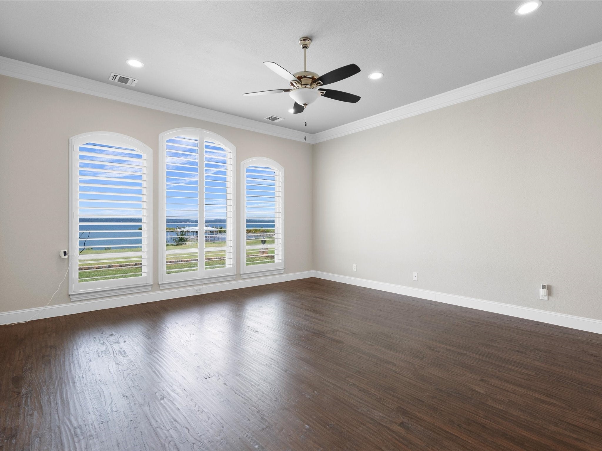 Runaway Bay, Texas, 76426, United States, 4 Bedrooms Bedrooms, ,4 BathroomsBathrooms,Residential,Active,1909882