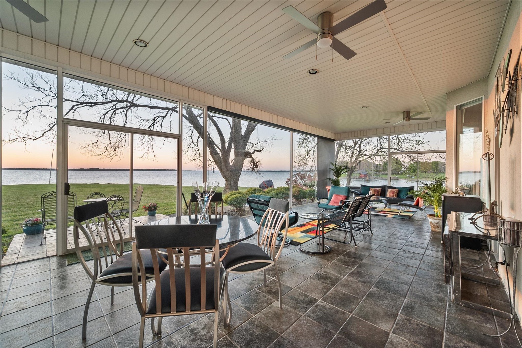 Kerens, Texas, 75144, United States, 5 Bedrooms Bedrooms, ,4 BathroomsBathrooms,Residential,Active,2020765