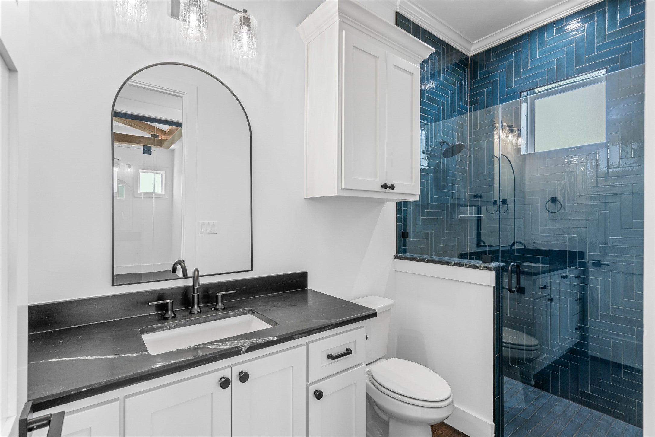 Granbury, Texas, 76048, United States, 5 Bedrooms Bedrooms, ,7 BathroomsBathrooms,Residential,Active,1909834