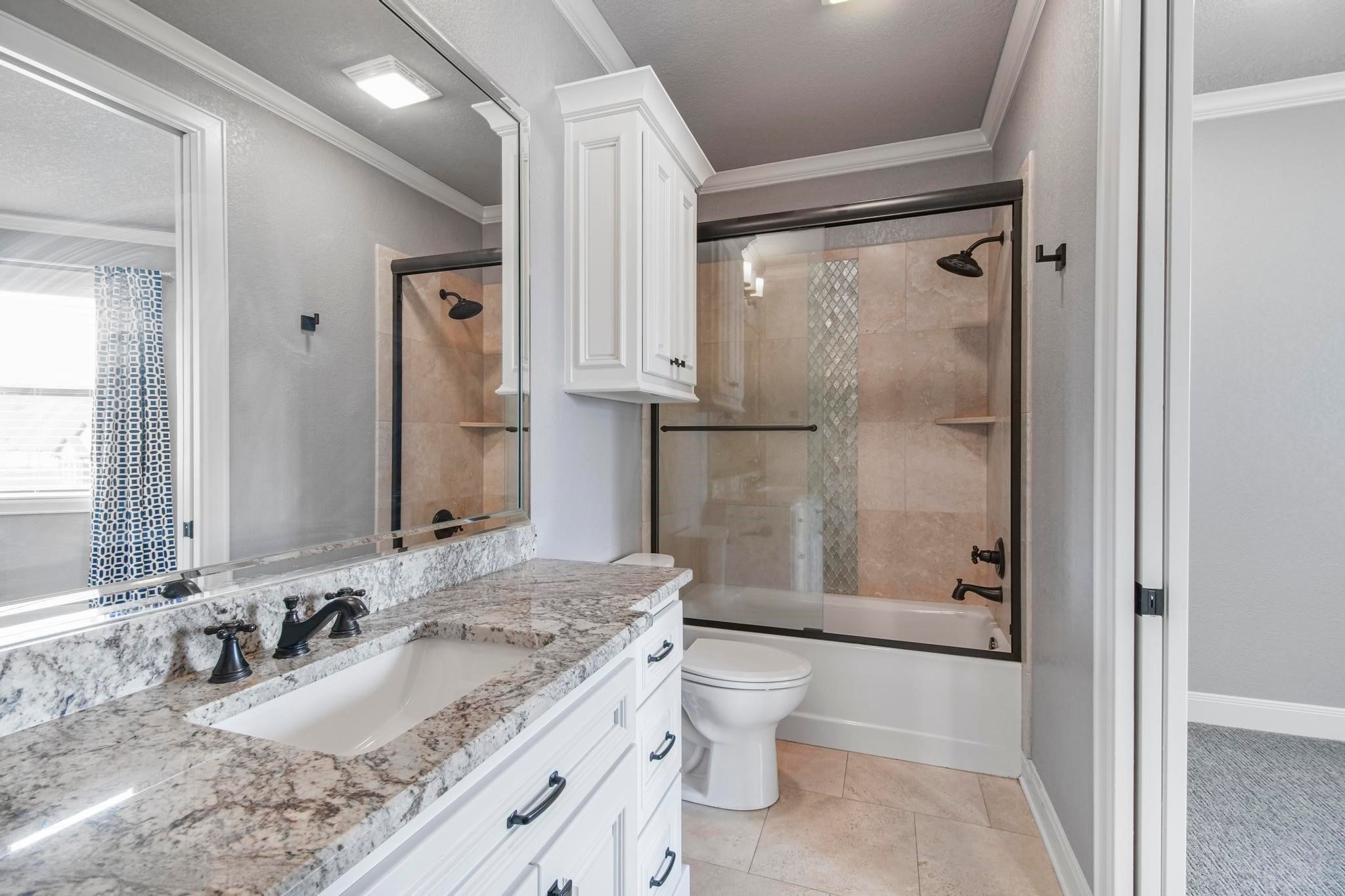 Tyler, Texas, 75703, United States, ,9 BathroomsBathrooms,Residential,Active,1899924