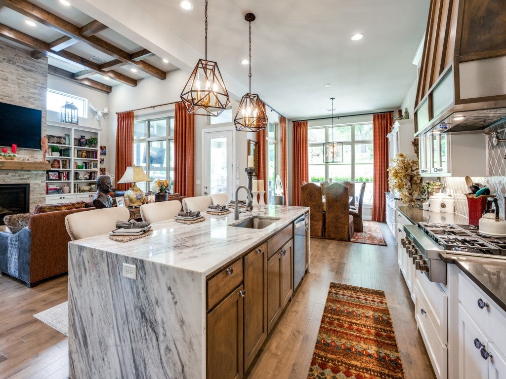 Tyler, Texas, 75709, United States, 4 Bedrooms Bedrooms, ,5 BathroomsBathrooms,Residential,Active,2015815