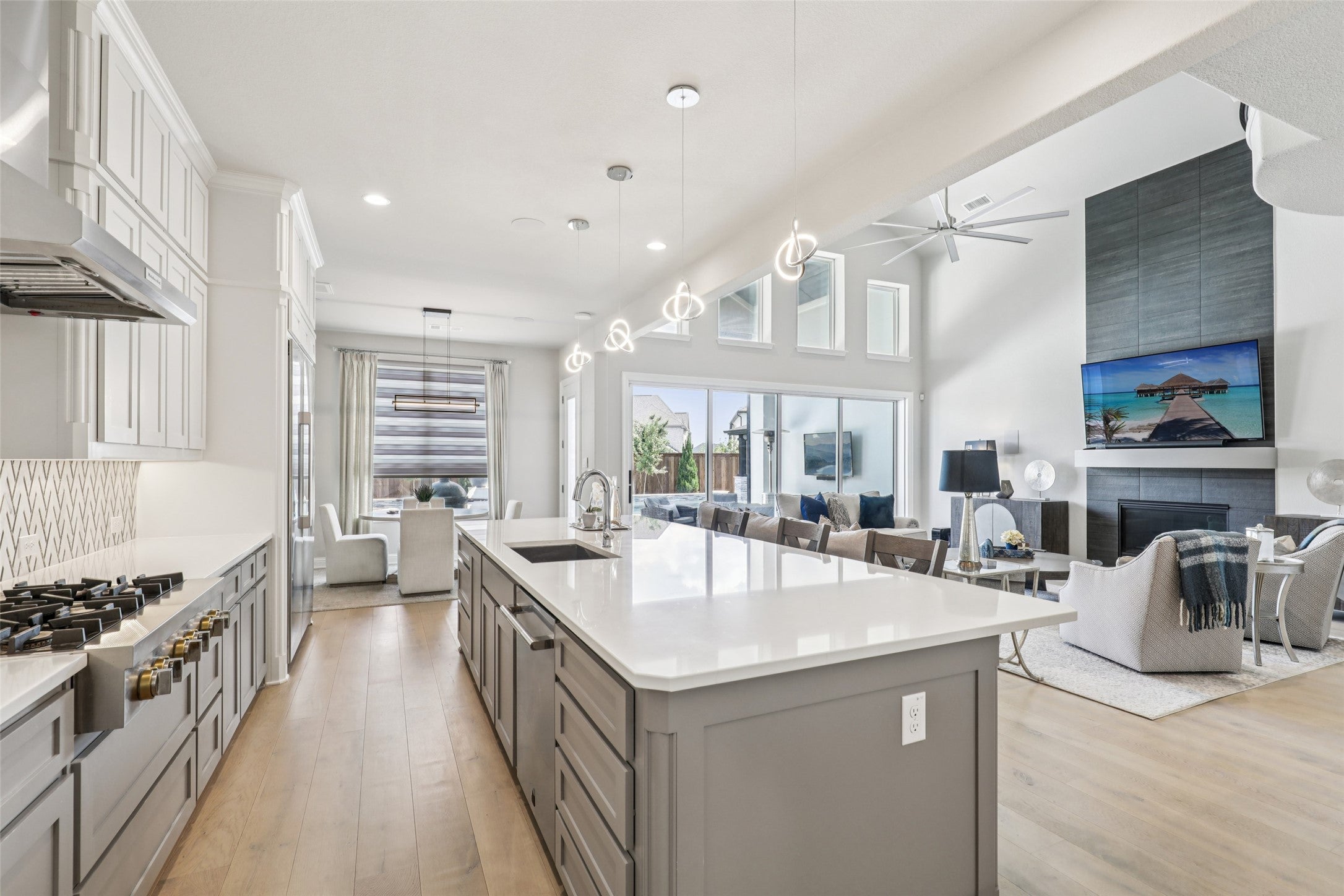 Prosper, Texas, 75078, United States, 5 Bedrooms Bedrooms, ,6 BathroomsBathrooms,Residential,Active,1972186