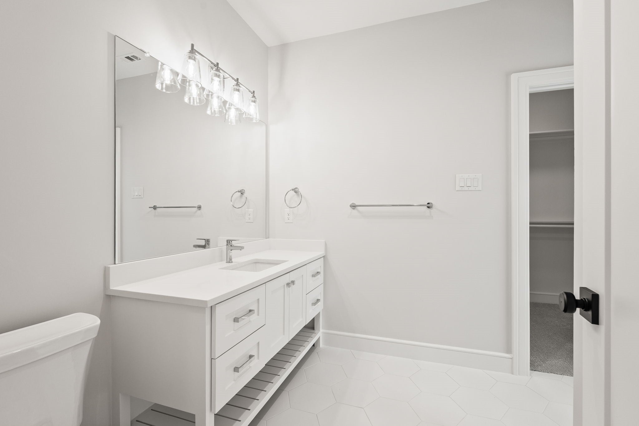 Richardson, Texas, 75080, United States, 5 Bedrooms Bedrooms, ,6 BathroomsBathrooms,Residential,Active,1929792