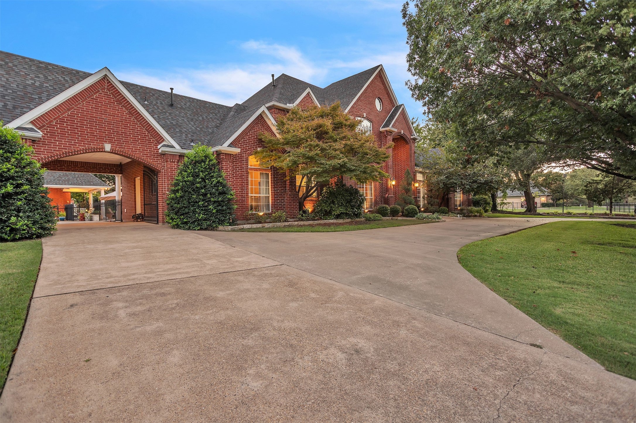 Rockwall, Texas, 75032, United States, 5 Bedrooms Bedrooms, ,4 BathroomsBathrooms,Residential,Active,1961937