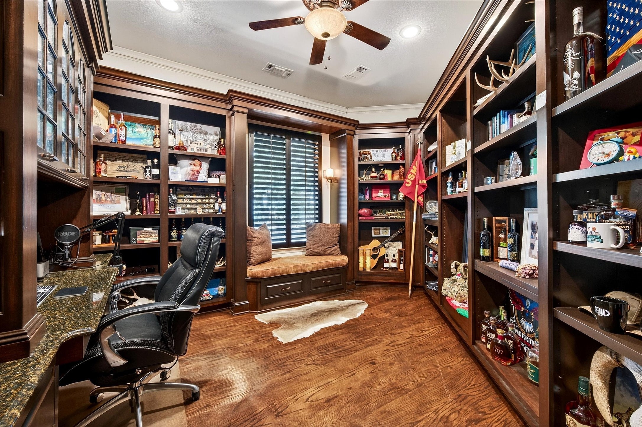 Pottsboro, Texas, 75076, United States, 5 Bedrooms Bedrooms, ,6 BathroomsBathrooms,Residential,Active,1953378