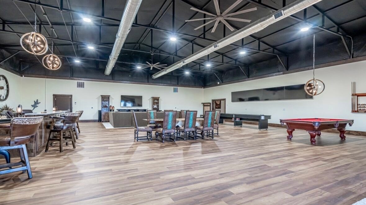 Tolar, Texas, 76476, United States, 5 Bedrooms Bedrooms, ,7 BathroomsBathrooms,Residential,Active,1993962