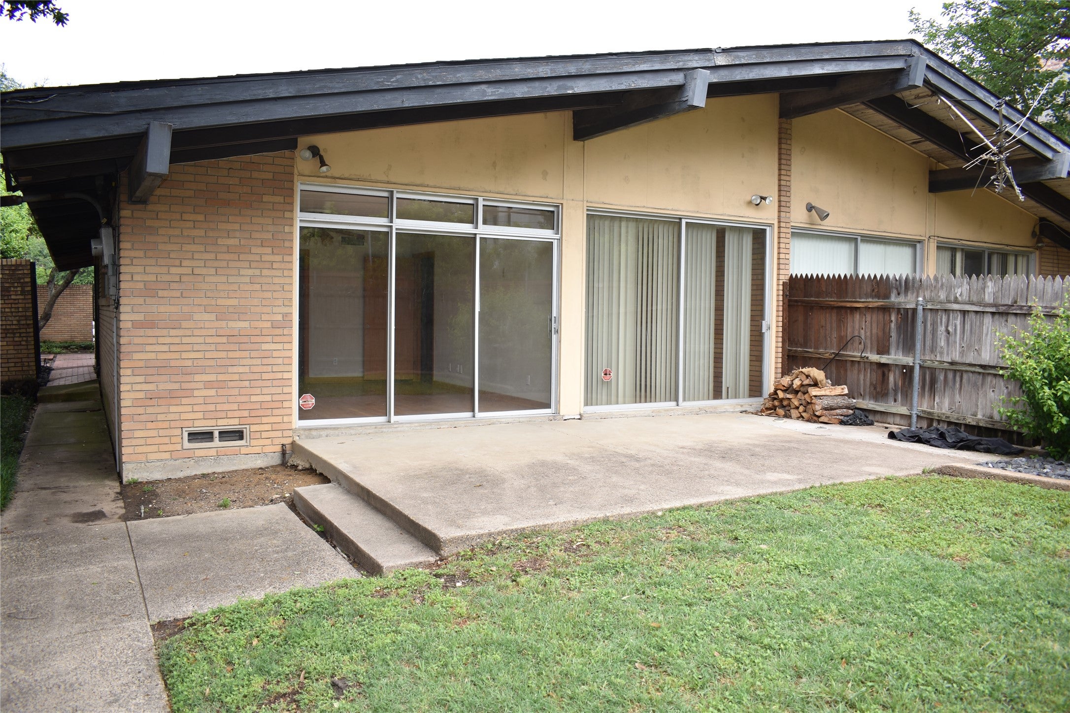 Dallas, Texas, 75225, United States, 4 Bedrooms Bedrooms, ,4 BathroomsBathrooms,Residential,Active,1922674