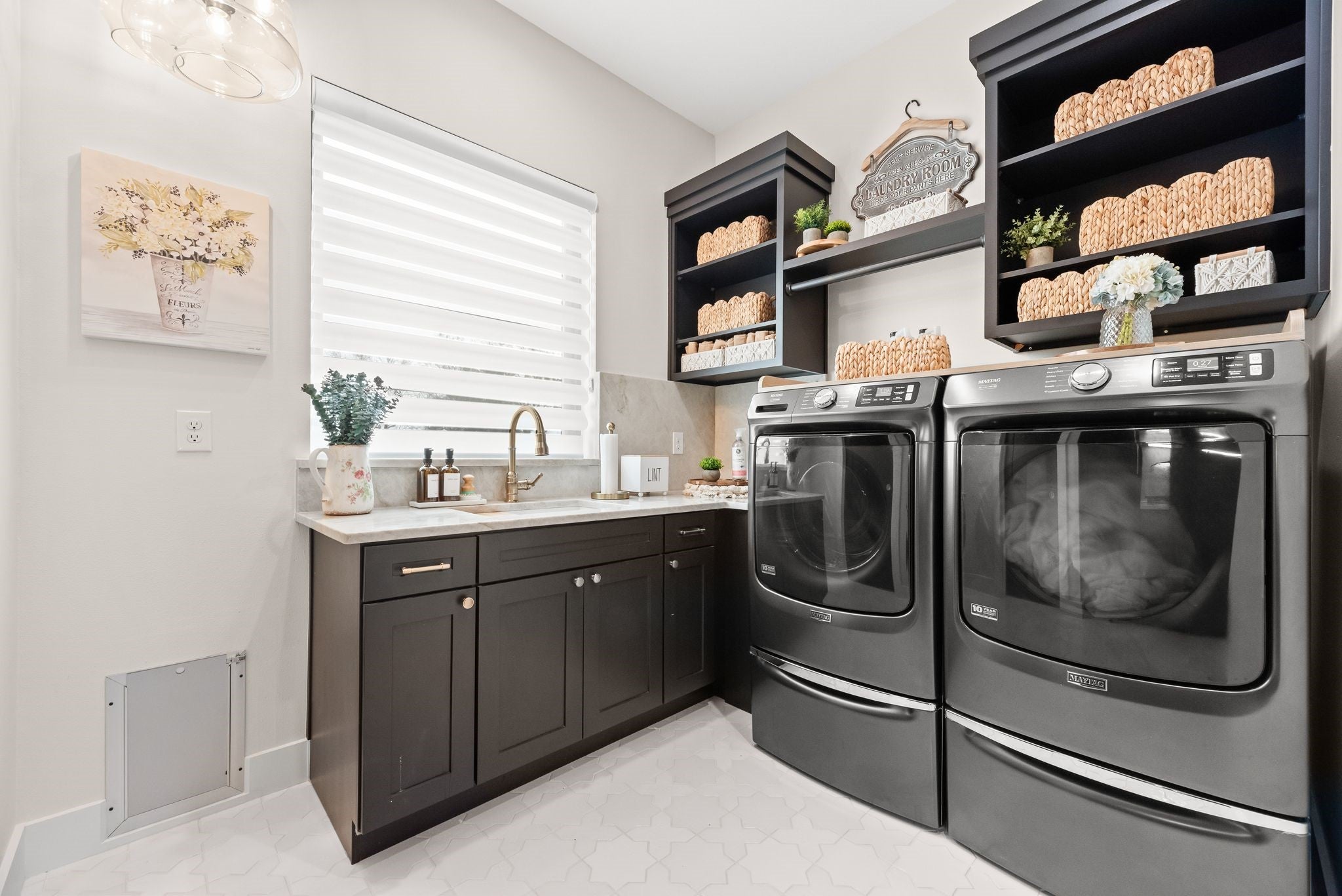 Corsicana, Texas, 75109, United States, 4 Bedrooms Bedrooms, ,5 BathroomsBathrooms,Residential,Active,2009808