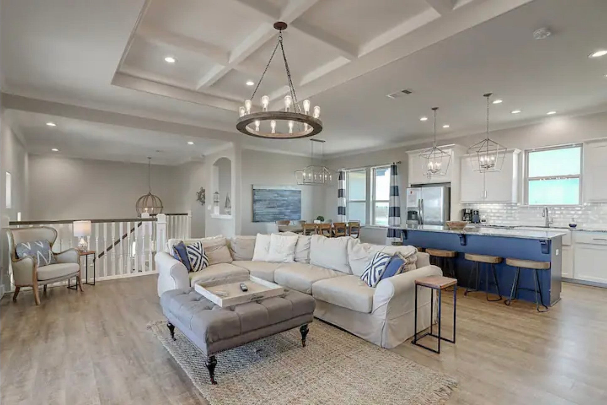 Port Aransas, Texas, 78373, United States, 4 Bedrooms Bedrooms, ,4 BathroomsBathrooms,Residential,Active,1910137