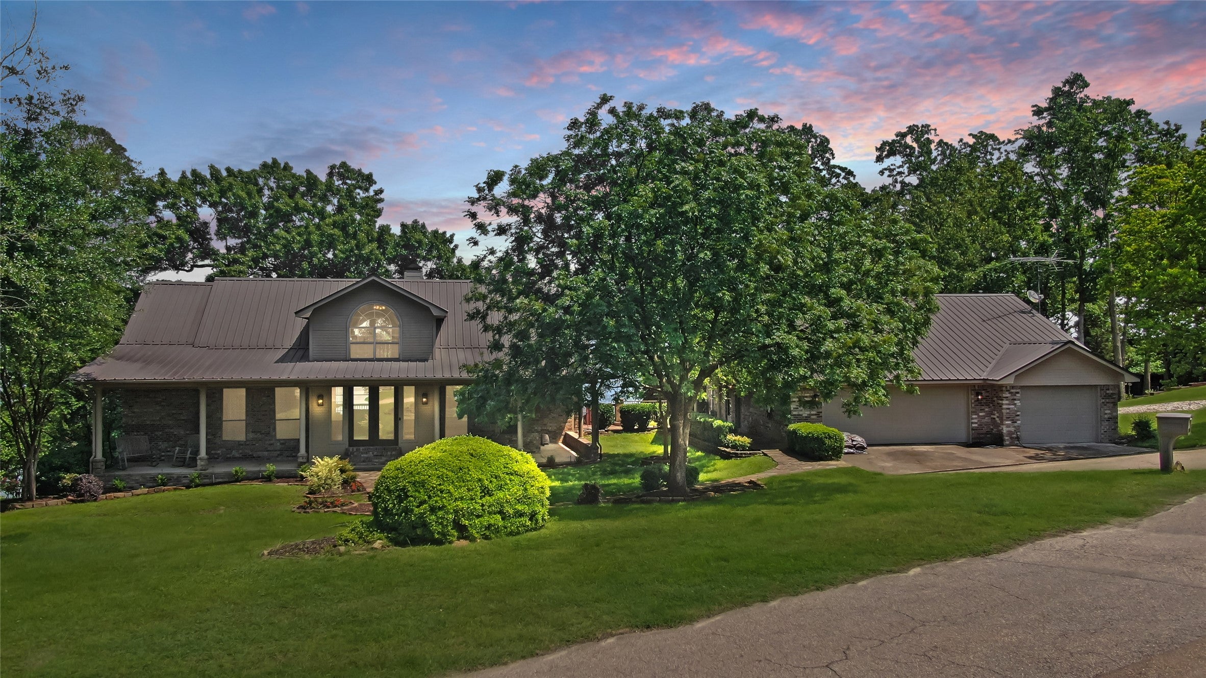 Scroggins, Texas, 75480, United States, 5 Bedrooms Bedrooms, ,5 BathroomsBathrooms,Residential,Active,1781819