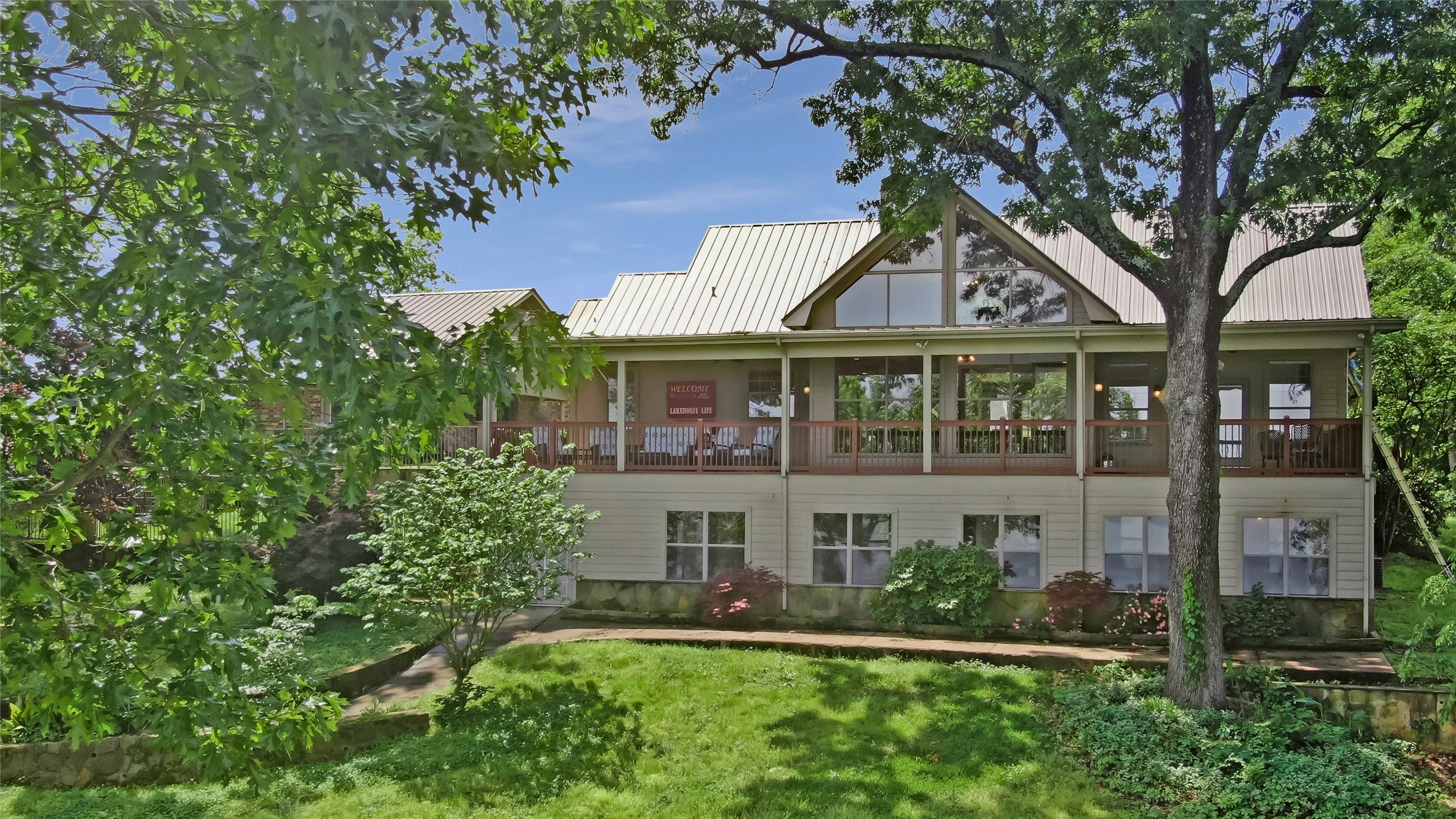 Scroggins, Texas, 75480, United States, 5 Bedrooms Bedrooms, ,5 BathroomsBathrooms,Residential,Active,1781819