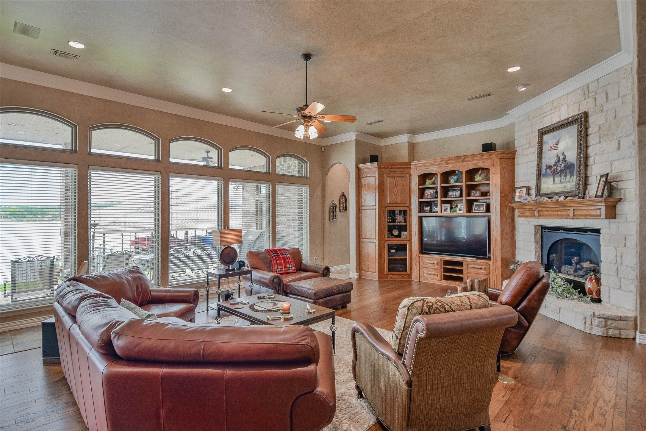 Granbury, Texas, 76048, United States, ,5 BathroomsBathrooms,Residential,Active,1799390