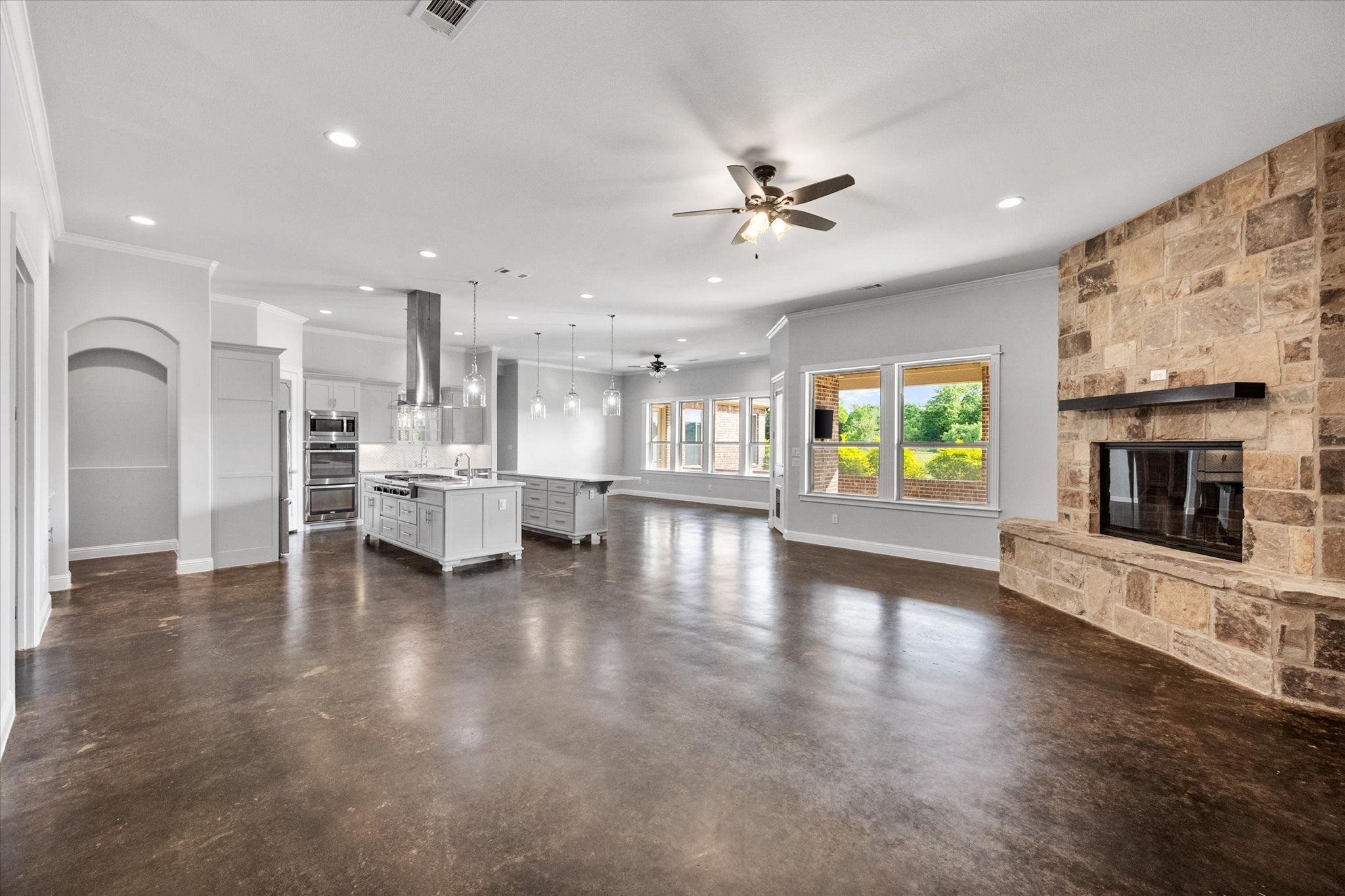 Mansfield, Texas, 76063, United States, 5 Bedrooms Bedrooms, ,6 BathroomsBathrooms,Residential,Contingent,1799362