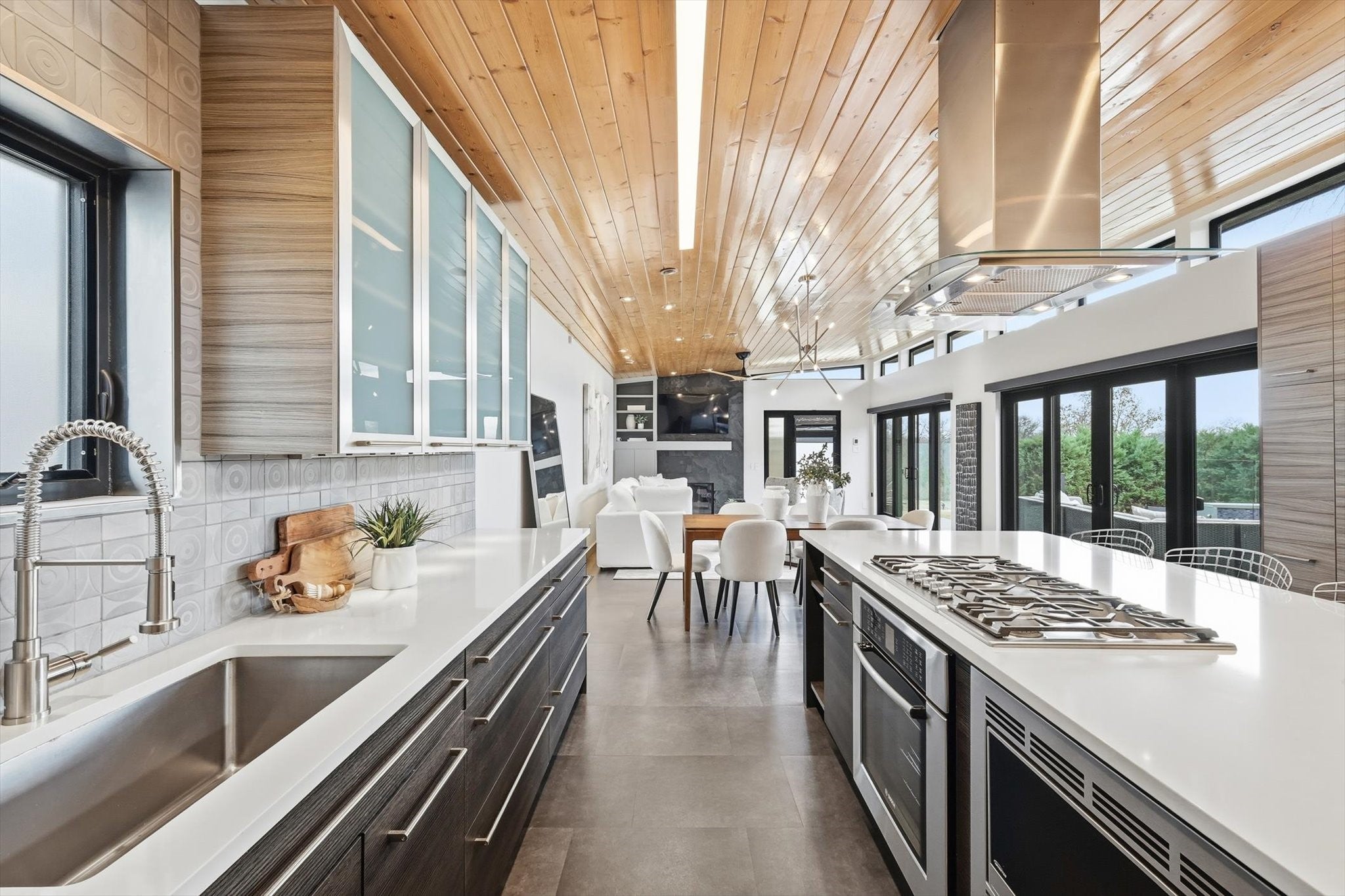 Dallas, Texas, 75218, United States, 3 Bedrooms Bedrooms, ,2 BathroomsBathrooms,Residential,Active,2010190