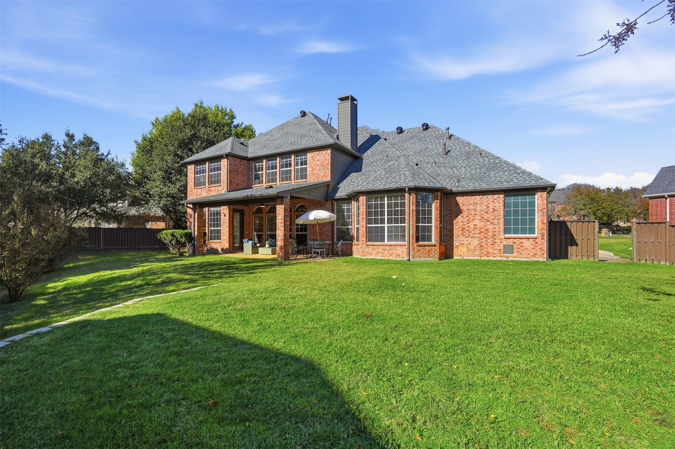 Southlake, Texas, 76092, United States, 5 Bedrooms Bedrooms, ,4 BathroomsBathrooms,Residential,Active,2008272