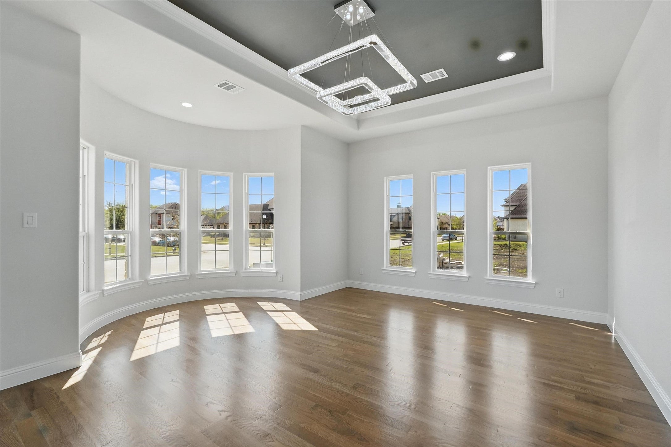 Wylie, Texas, 75098, United States, 5 Bedrooms Bedrooms, ,6 BathroomsBathrooms,Residential,Active,1894588