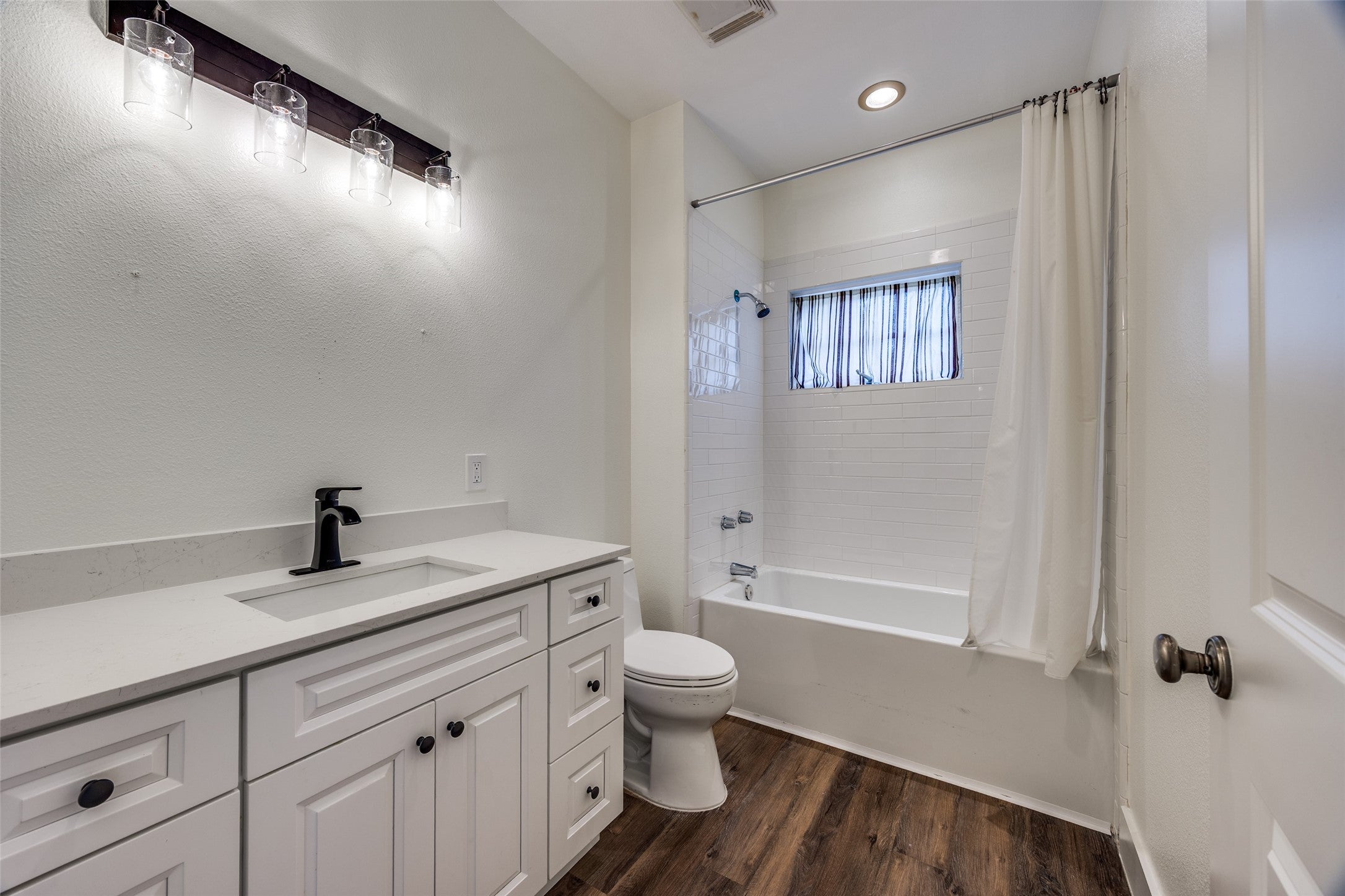 Mckinney, Texas, 75071, United States, 5 Bedrooms Bedrooms, ,6 BathroomsBathrooms,Residential,Active,1946319