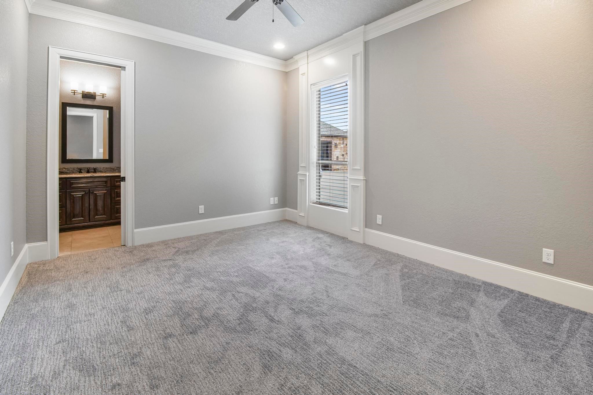 Tyler, Texas, 75703, United States, ,9 BathroomsBathrooms,Residential,Active,1899924